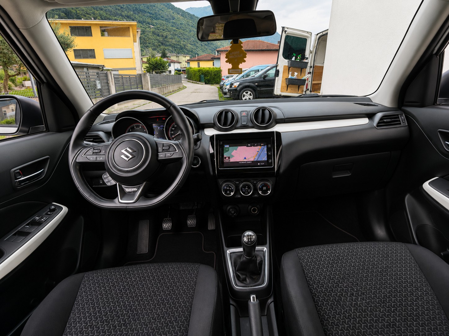 SUZUKI Swift 1.0 12V SHVS Sergio Cellano Top Hybrid-image-10