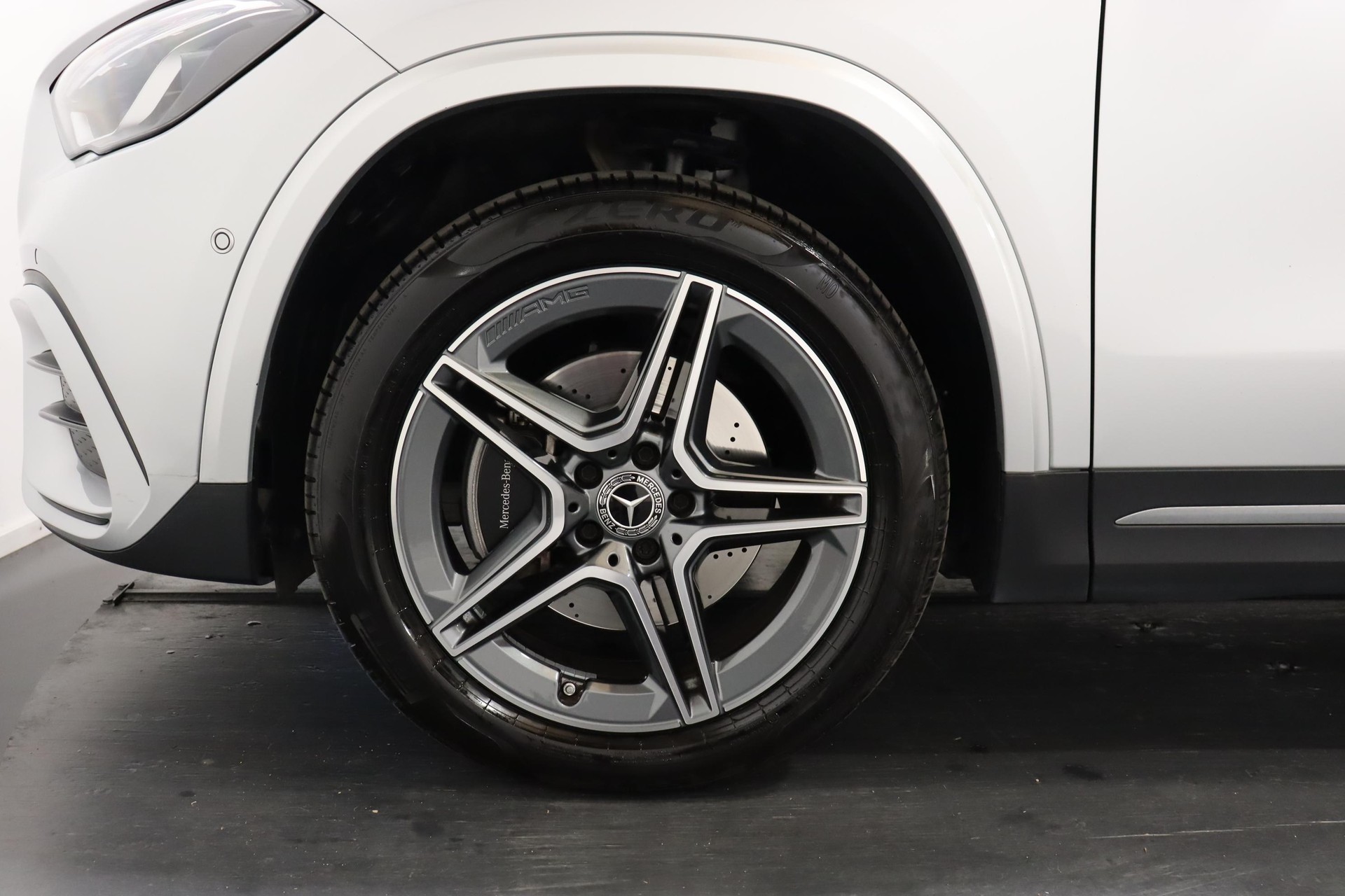 MERCEDES-BENZ GLA 250 e Progressive-image-6