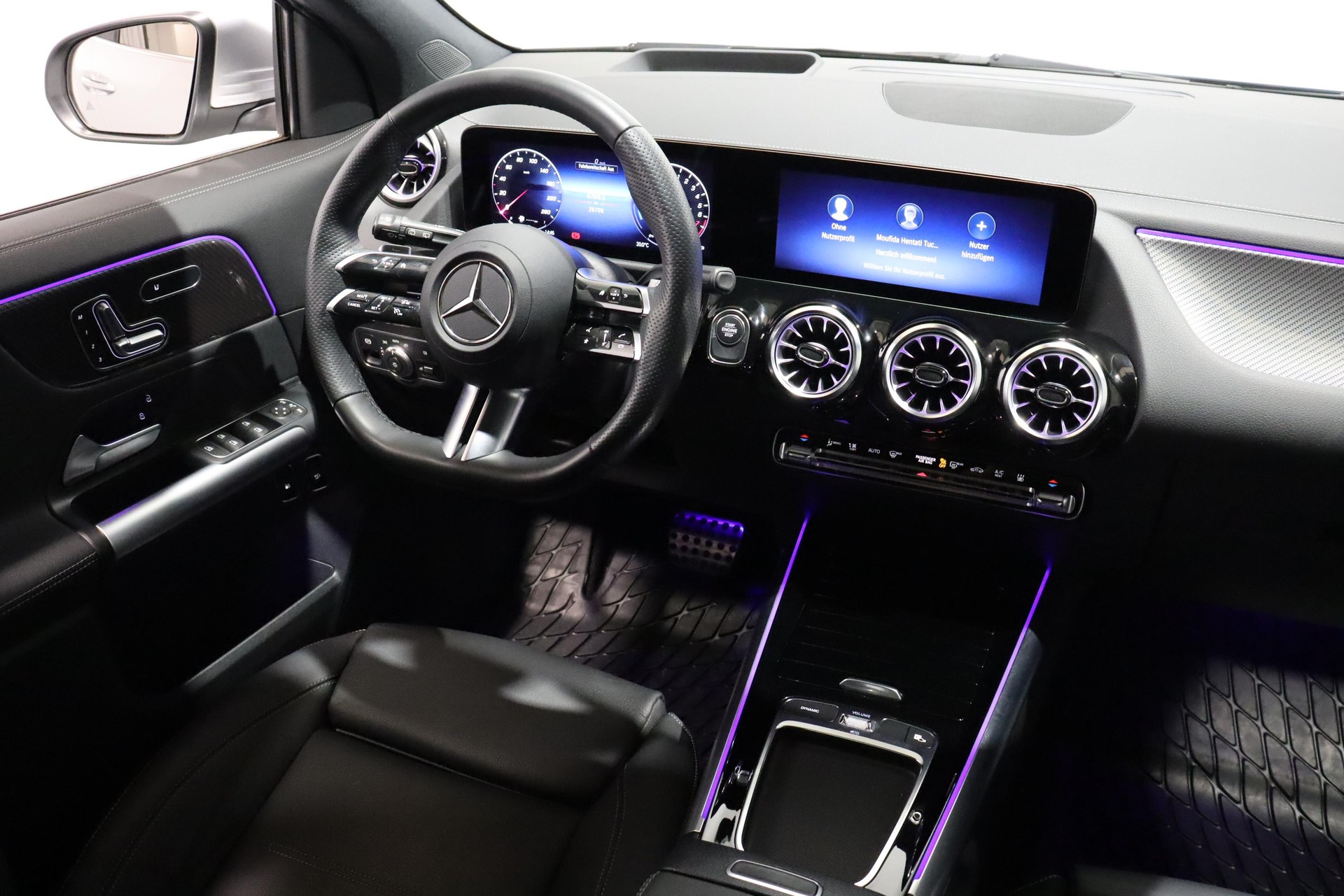 MERCEDES-BENZ GLA 250 e Progressive-image-10