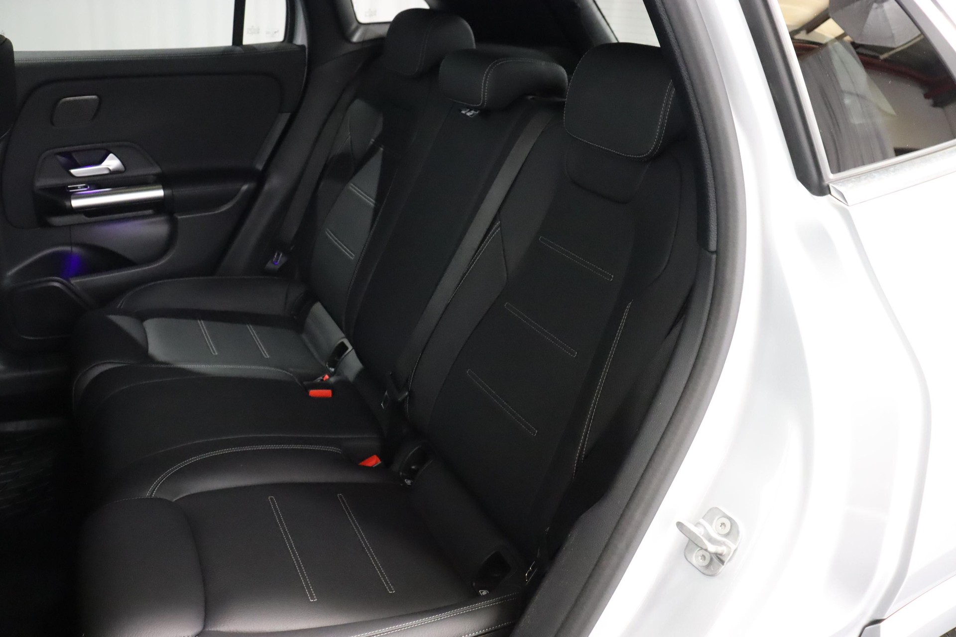 MERCEDES-BENZ GLA 250 e Progressive-image-8