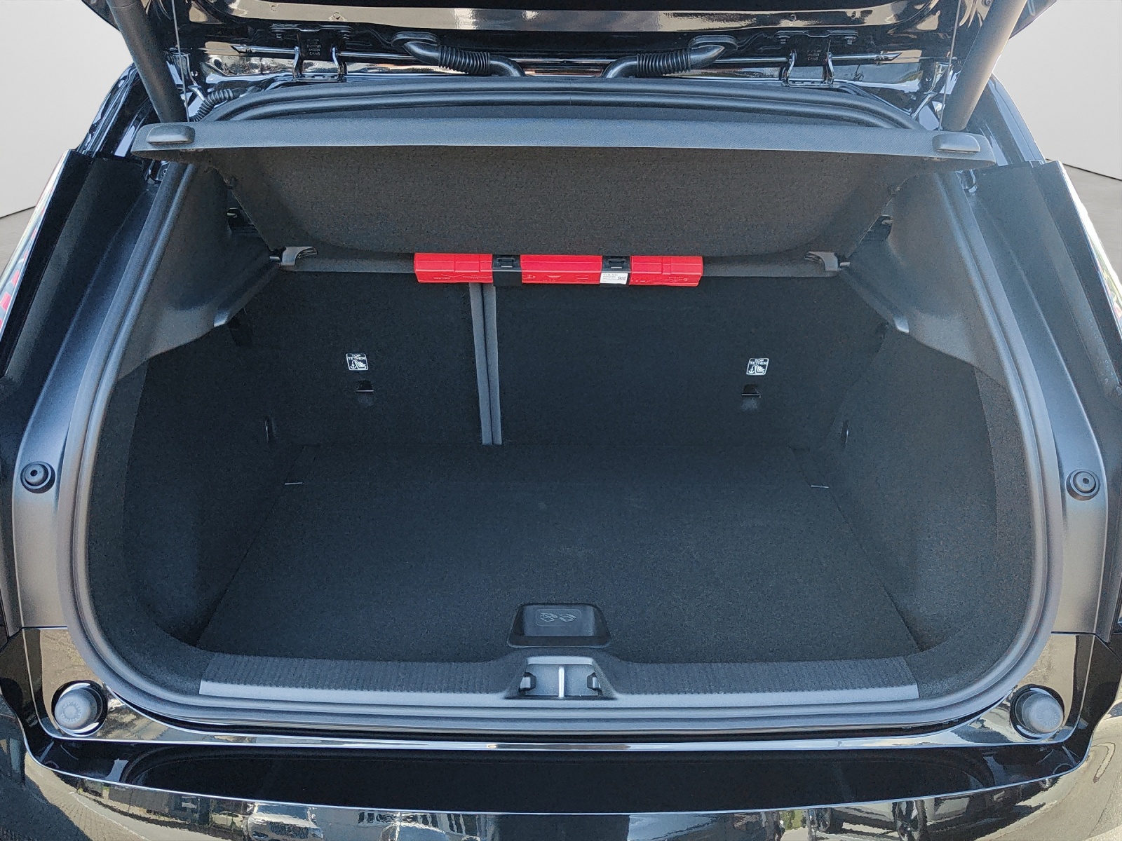 VOLVO EX30 E60 Twin Ultra Performance AWD-image-14