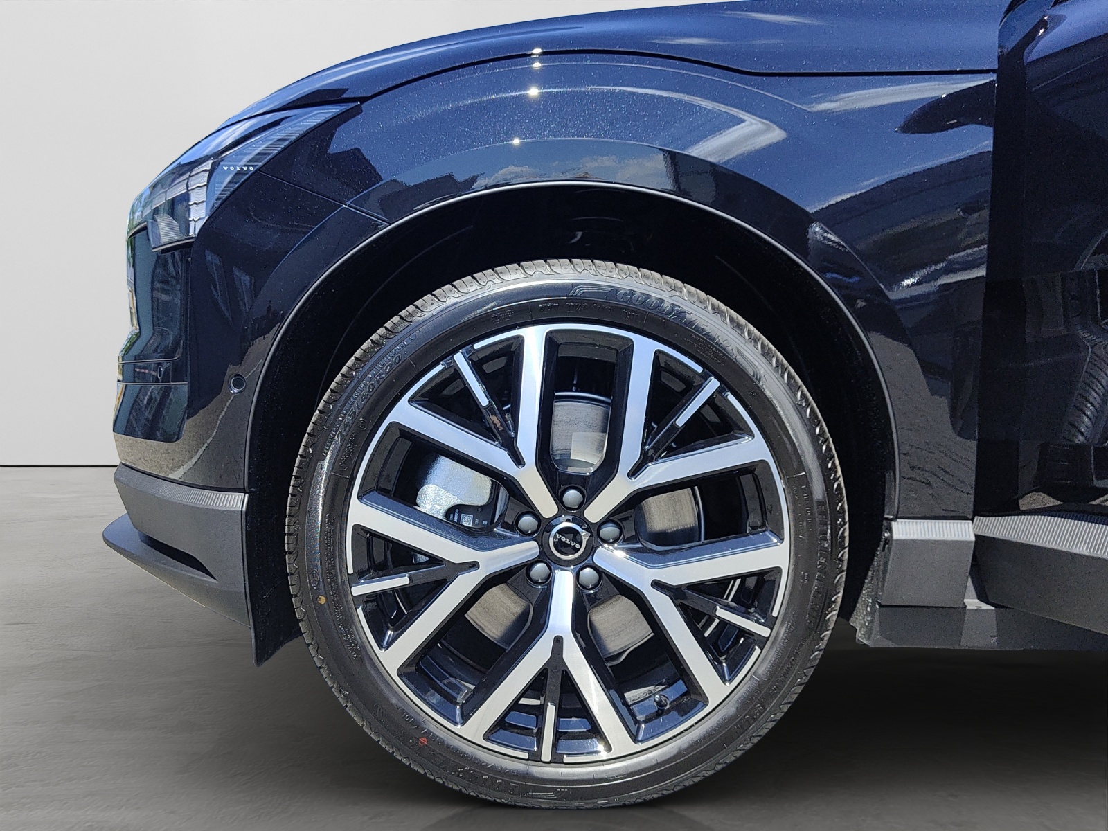 VOLVO EX30 E60 Twin Ultra Performance AWD-image-15