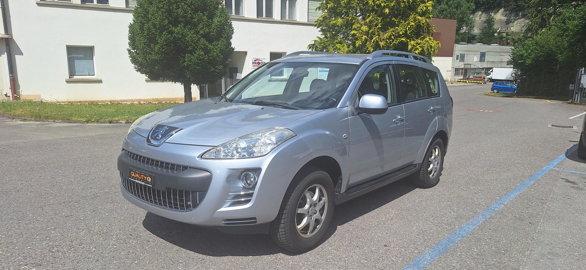 PEUGEOT 4007 2.4 Platinum Edition CVT-image-2