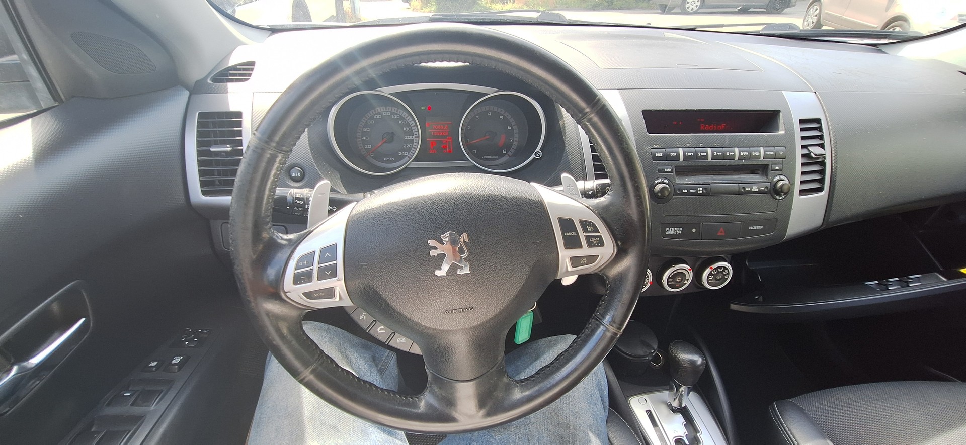 PEUGEOT 4007 2.4 Platinum Edition CVT-image-27