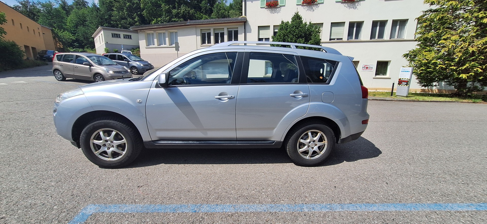 PEUGEOT 4007 2.4 Platinum Edition CVT-image-3