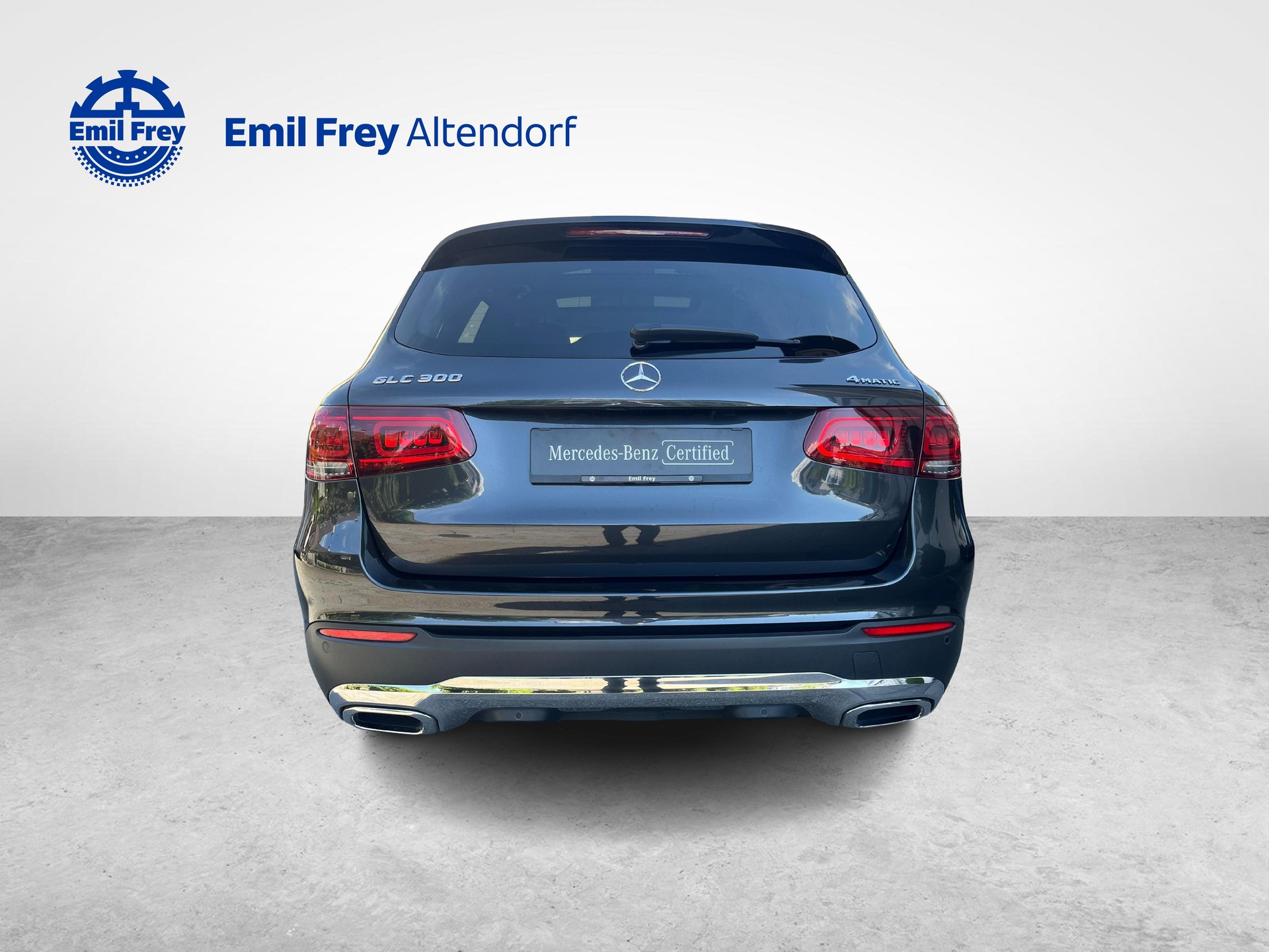 MERCEDES-BENZ GLC 300 4MATIC AMG Line-showroom-element-3