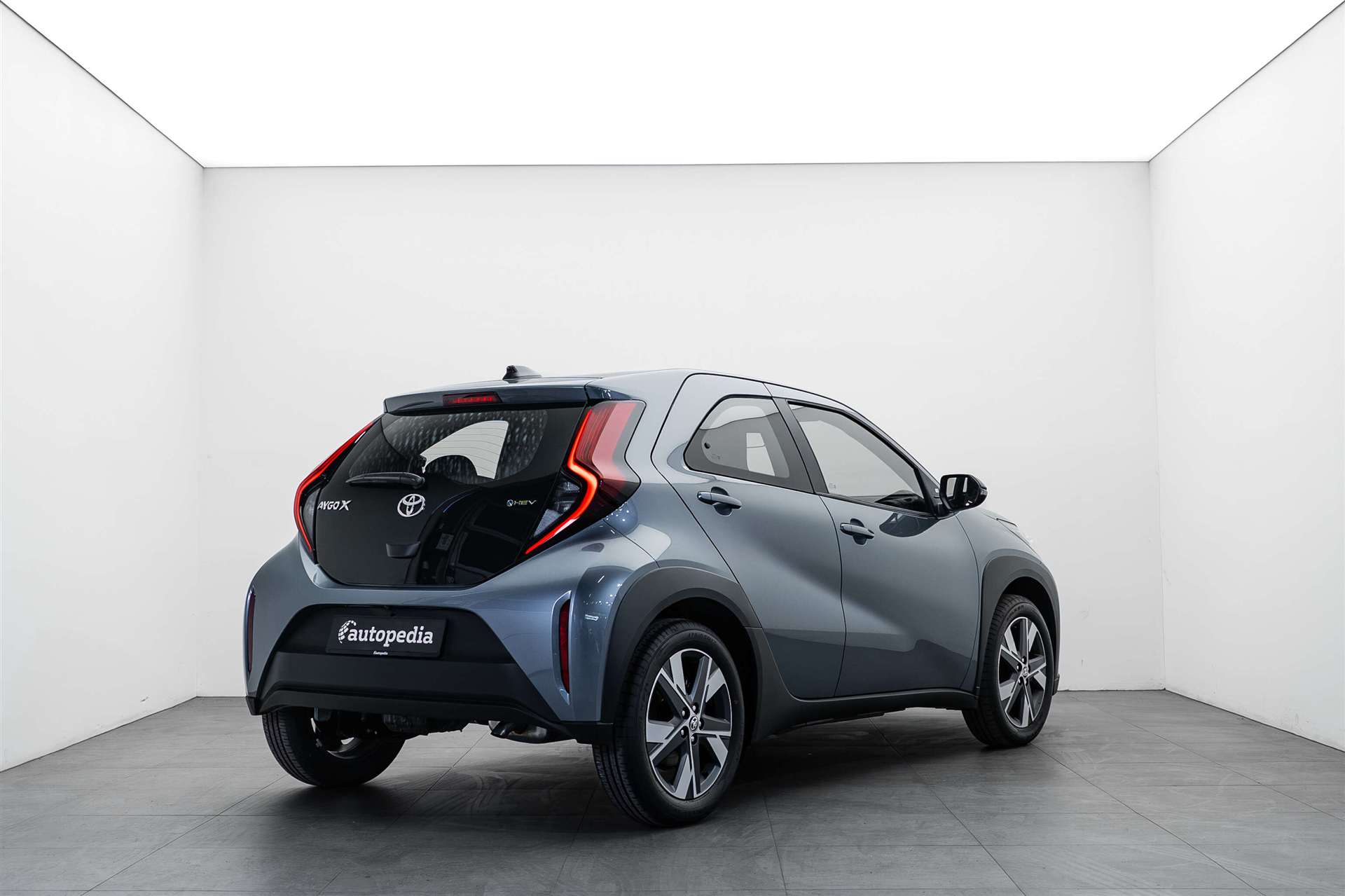 TOYOTA Aygo X 1.5 Comfort NEUES MODELL e-CVT Automat-image-2