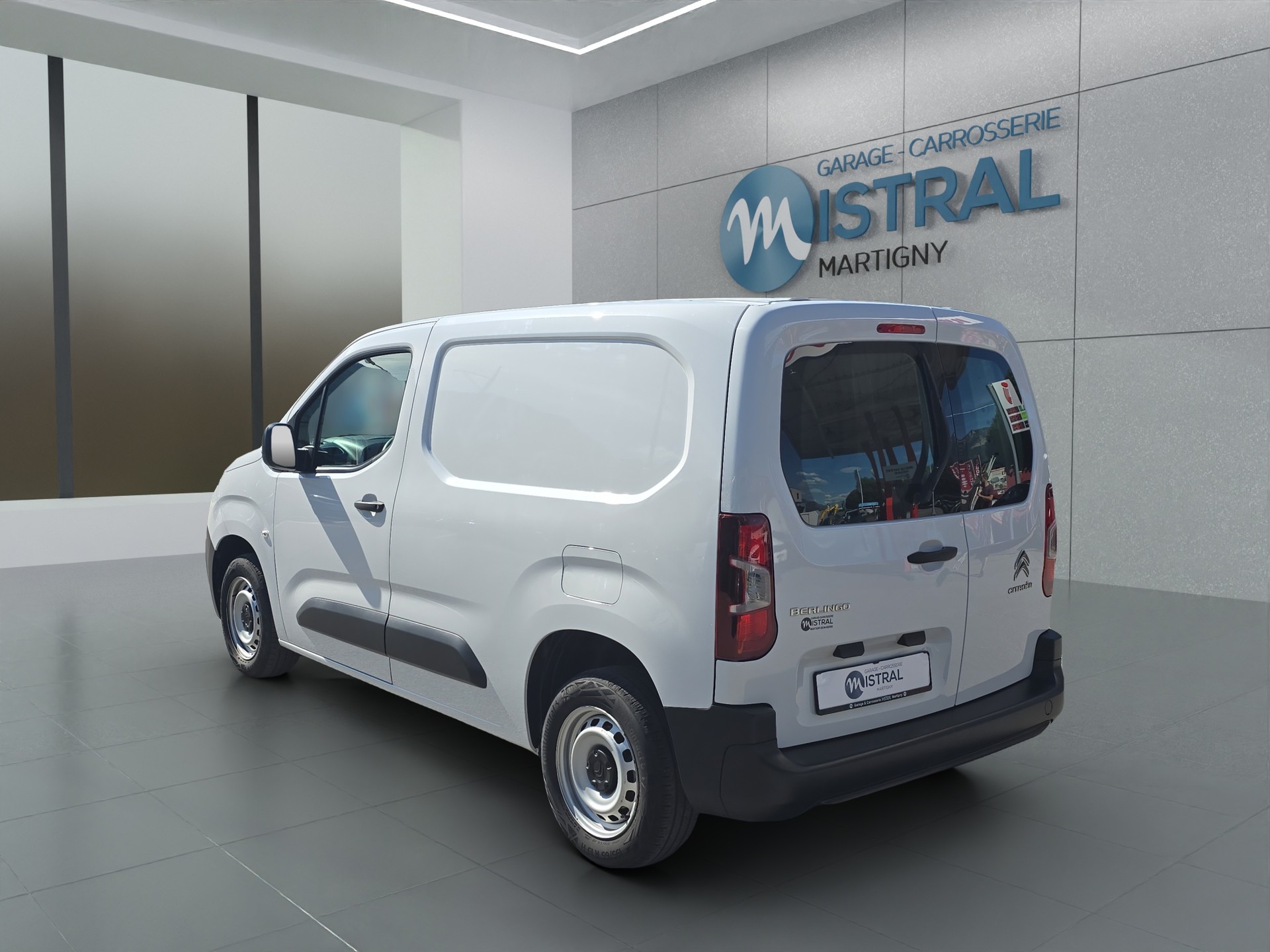 CITROEN Berlingo M 1.2 PureTech 110 S/S-image-1