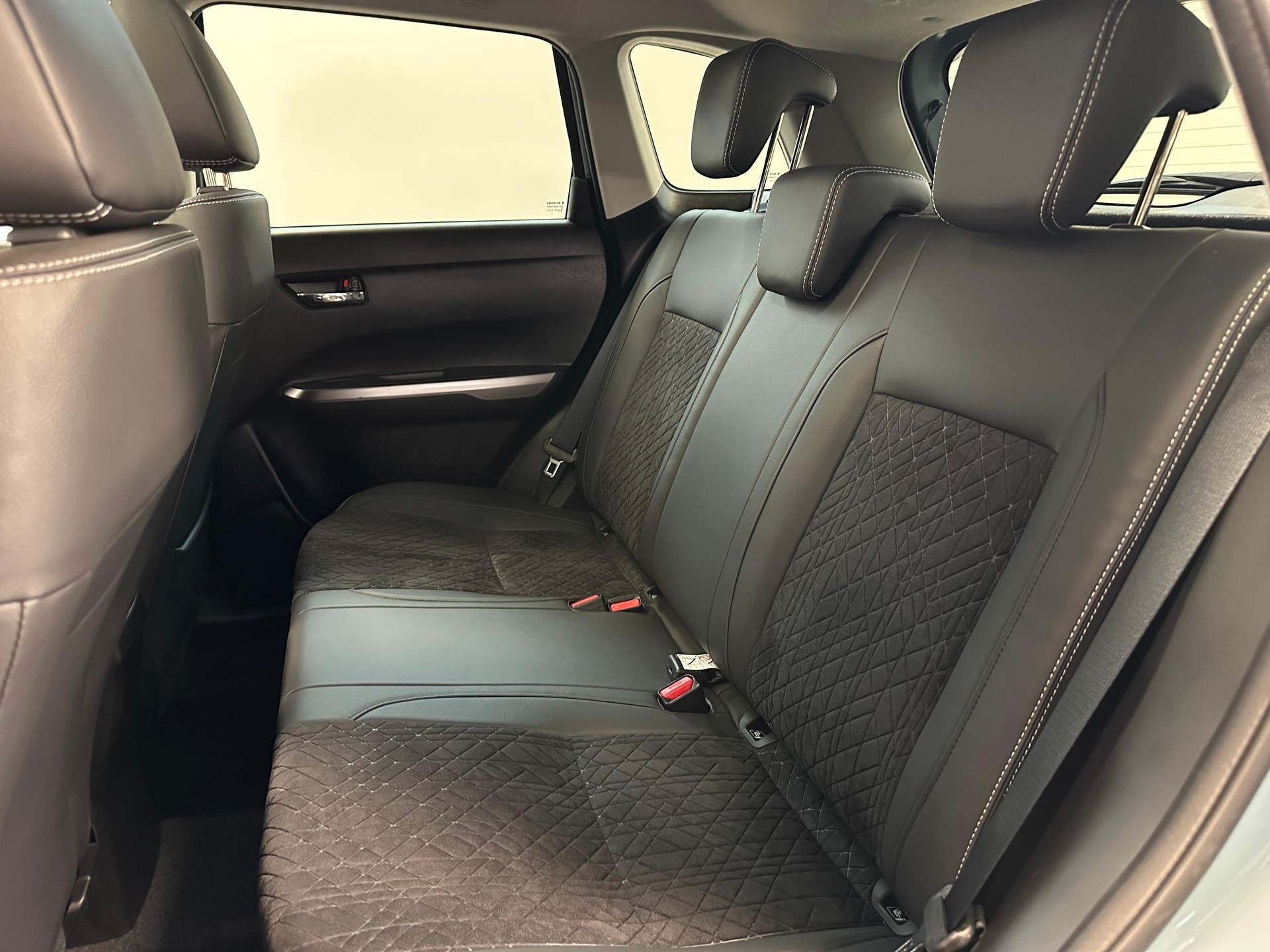 SUZUKI Vitara 1.4 T Compact Top Hybrid 4x4-image-9