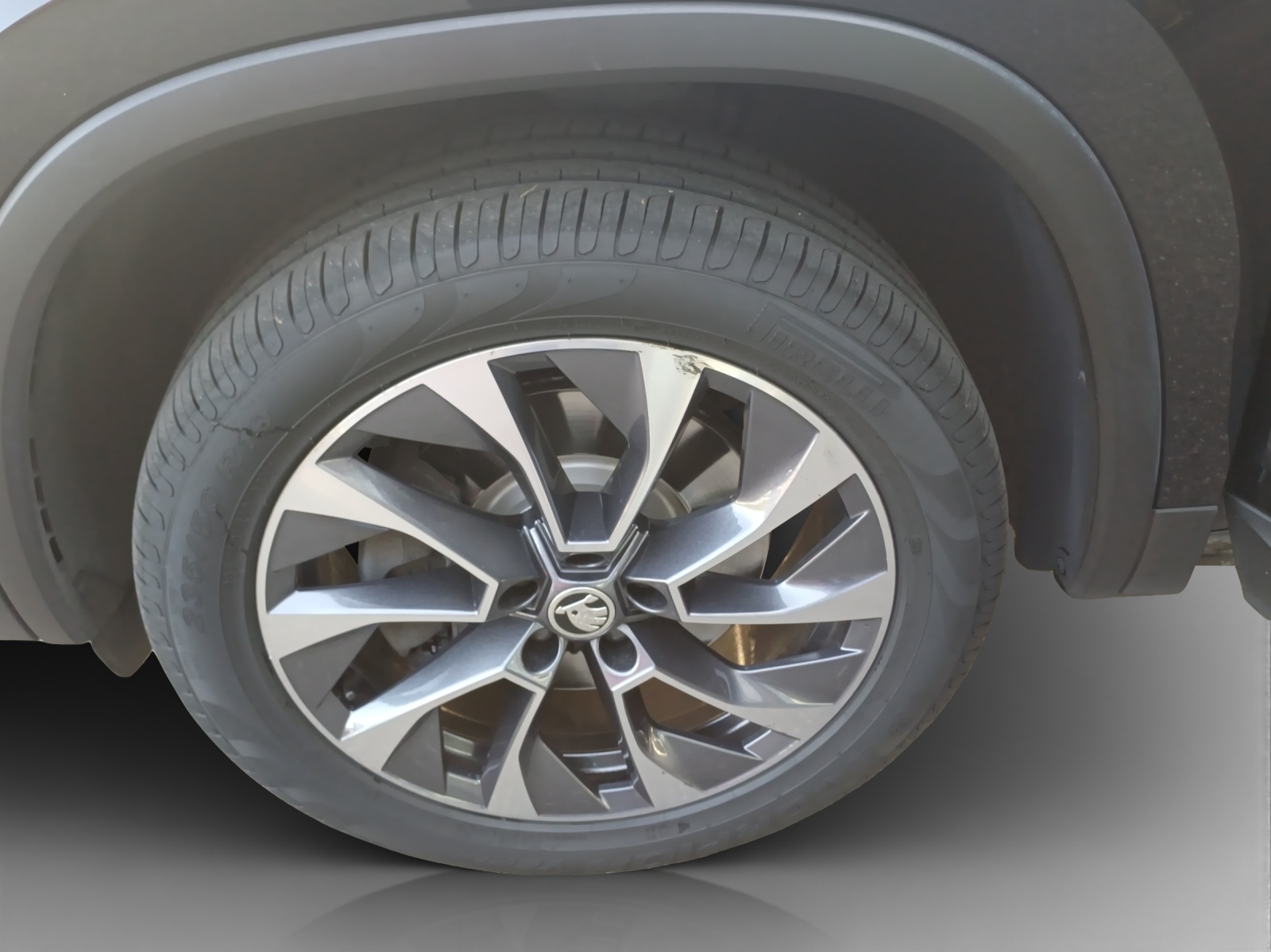 SKODA Kodiaq 2.0 TDI SCR Drive 4x4 DSG-image-14
