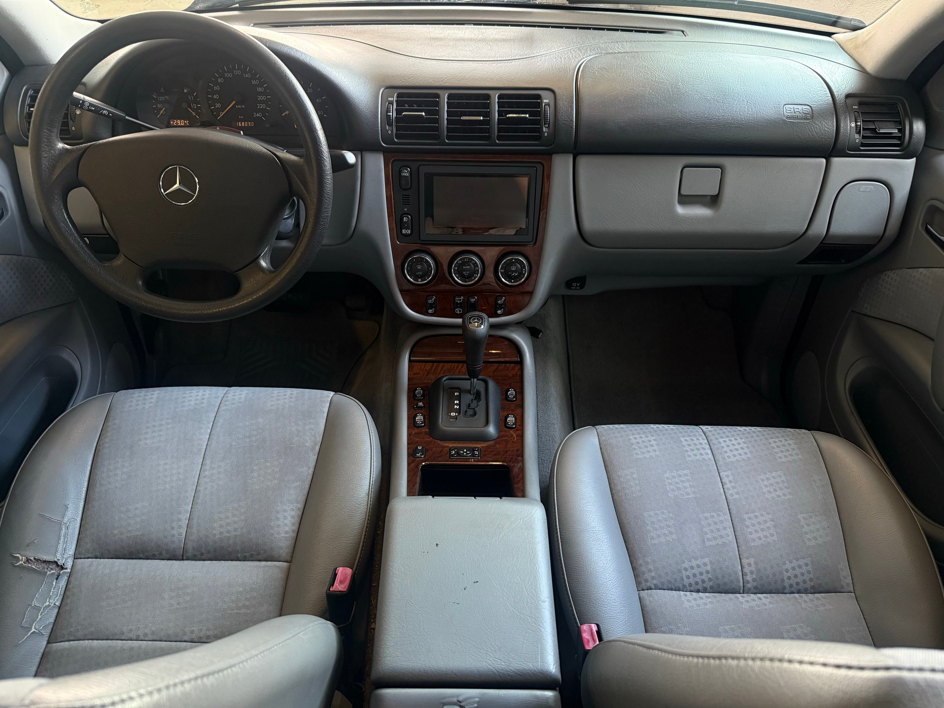 MERCEDES-BENZ ML 270 CDI-image-12