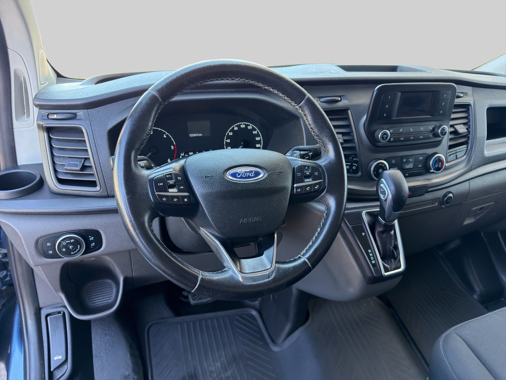 FORD Transit Custom Van 300 L1H1 Trend A-image-6