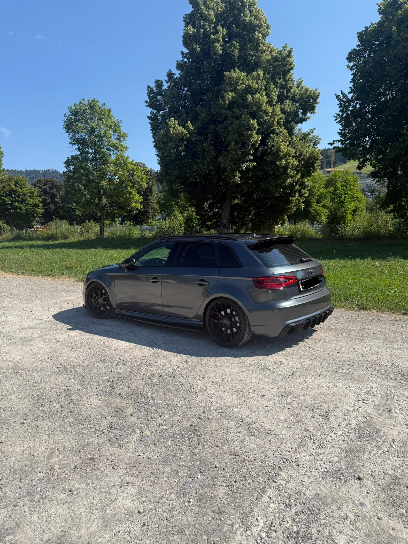 AUDI 2.5 T FSI quattro S-Tronic-image-3