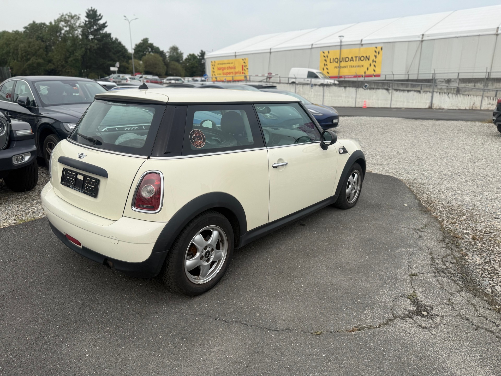 MINI One-image-2
