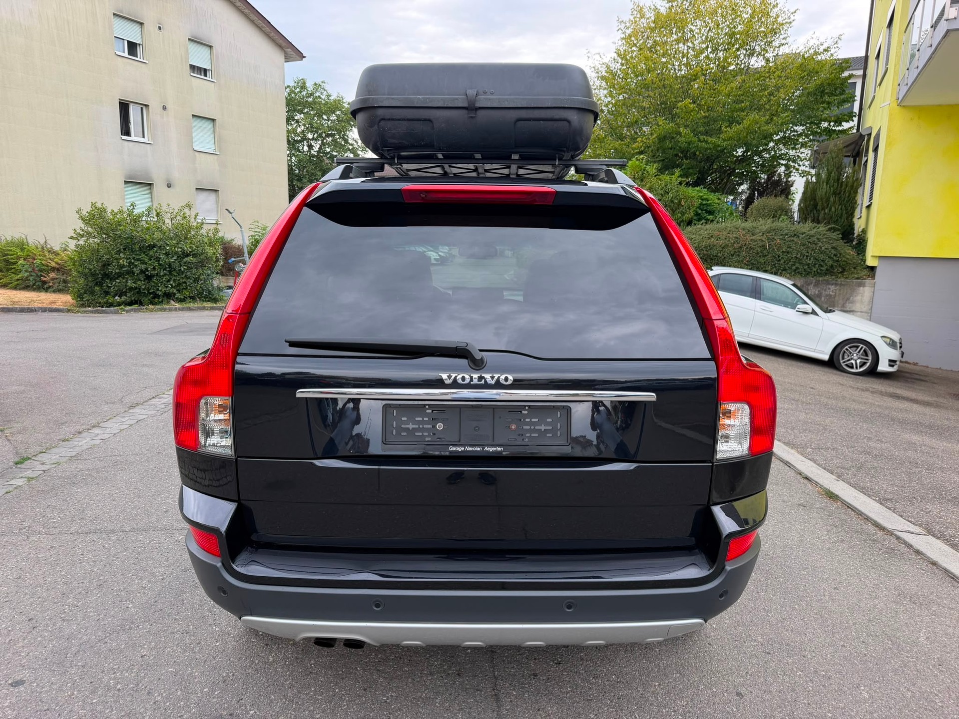 VOLVO XC90 D5 AWD Kinetic-image-3