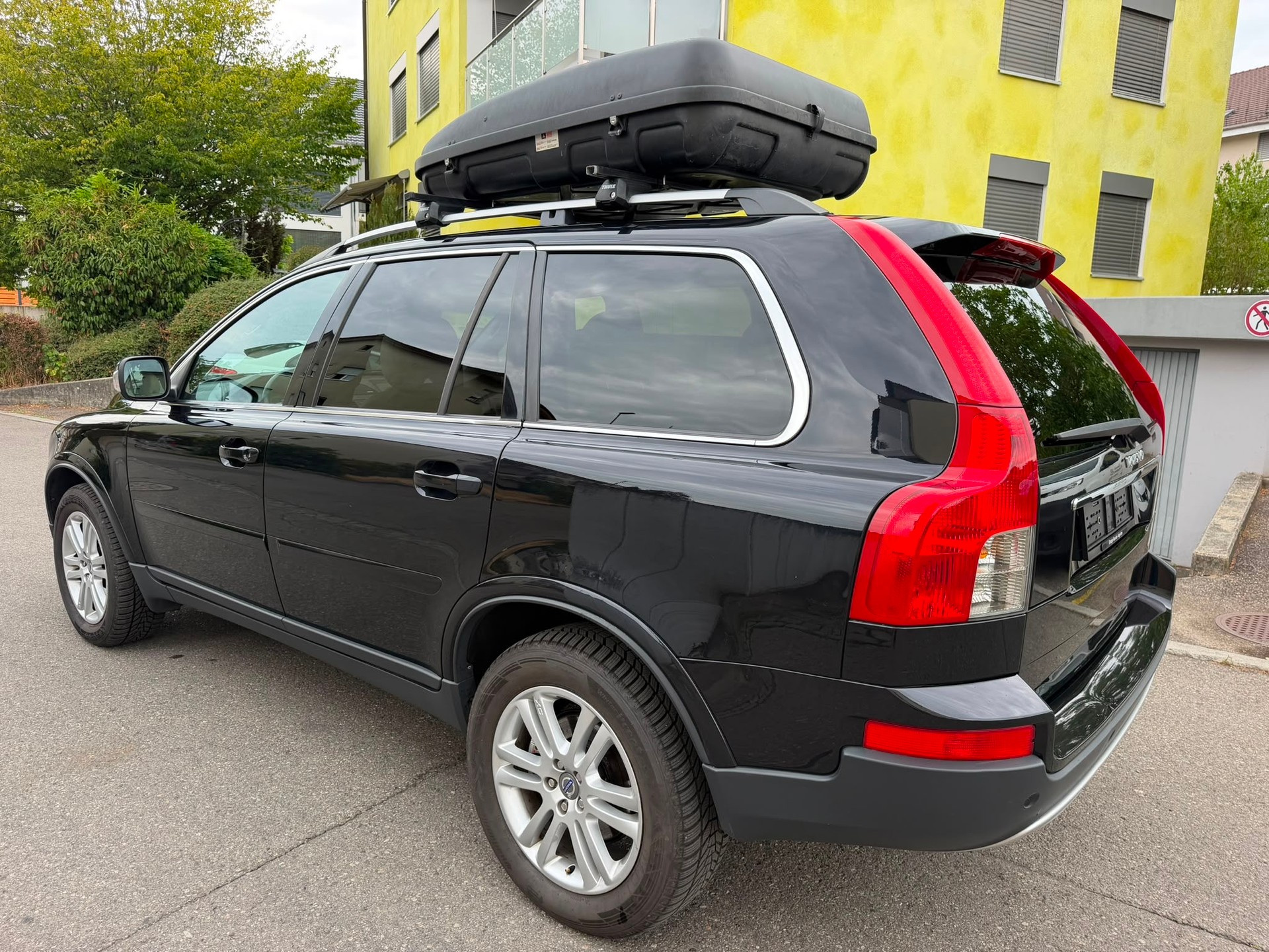 VOLVO XC90 D5 AWD Kinetic-image-5