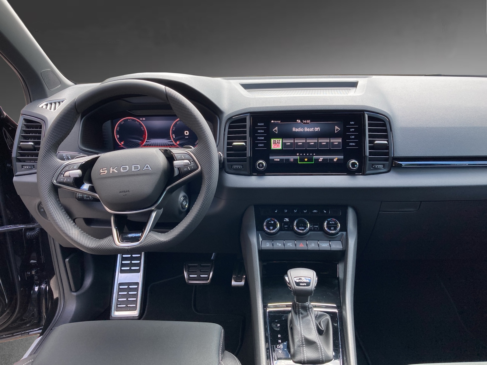 SKODA Karoq 2.0 TSI SportLine 4x4 DSG-image-7