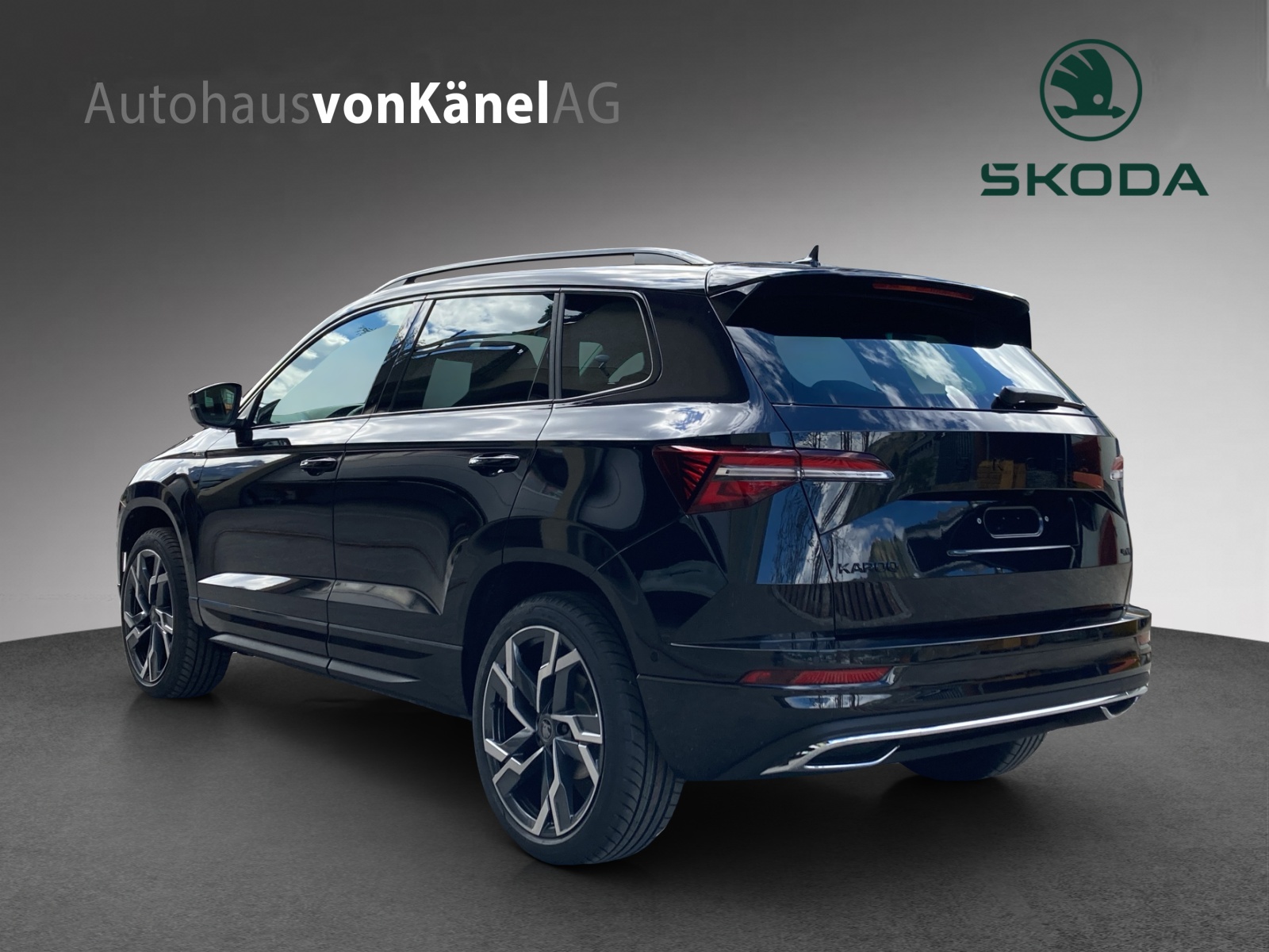 SKODA Karoq 2.0 TSI SportLine 4x4 DSG-image-2