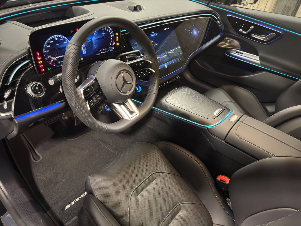 MERCEDES-BENZ E 53 Hybrid AMG 4Matic+ T-Modell-image-10