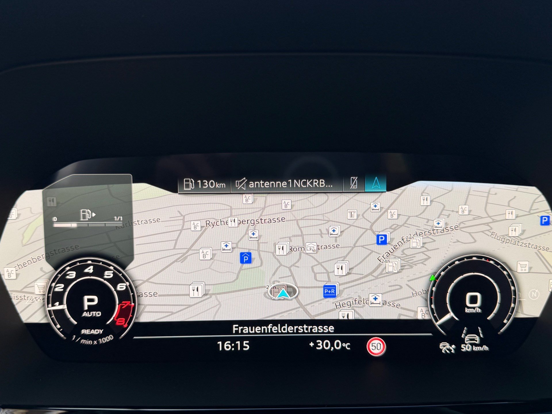 AUDI RS3 SPORTBACK 2.5 400PS TFSI QUATTRO *** VOLLAUSSTATTUNG MIT SCHALENSITZEN ***-image-12
