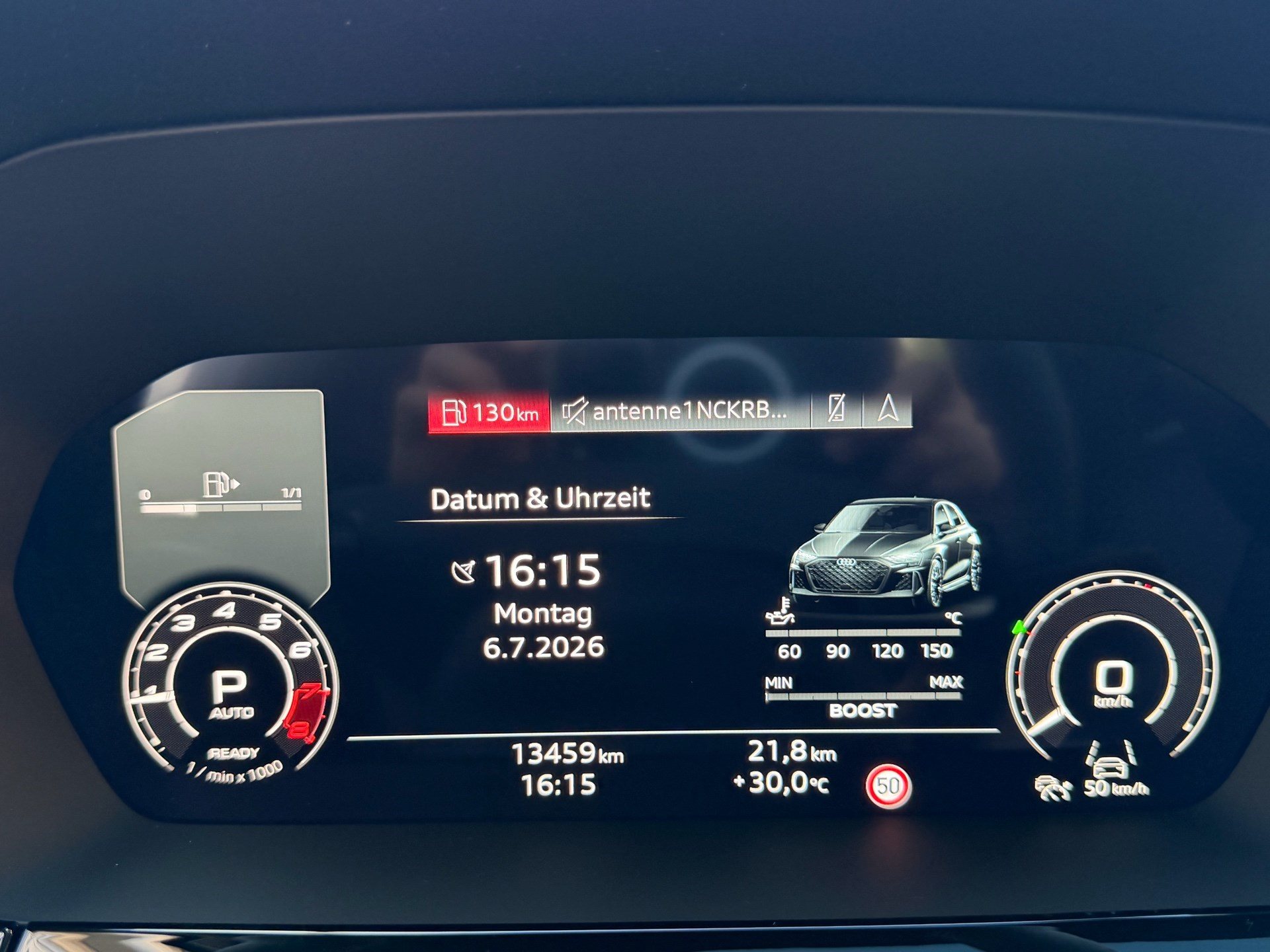 AUDI RS3 SPORTBACK 2.5 400PS TFSI QUATTRO *** VOLLAUSSTATTUNG MIT SCHALENSITZEN ***-image-11