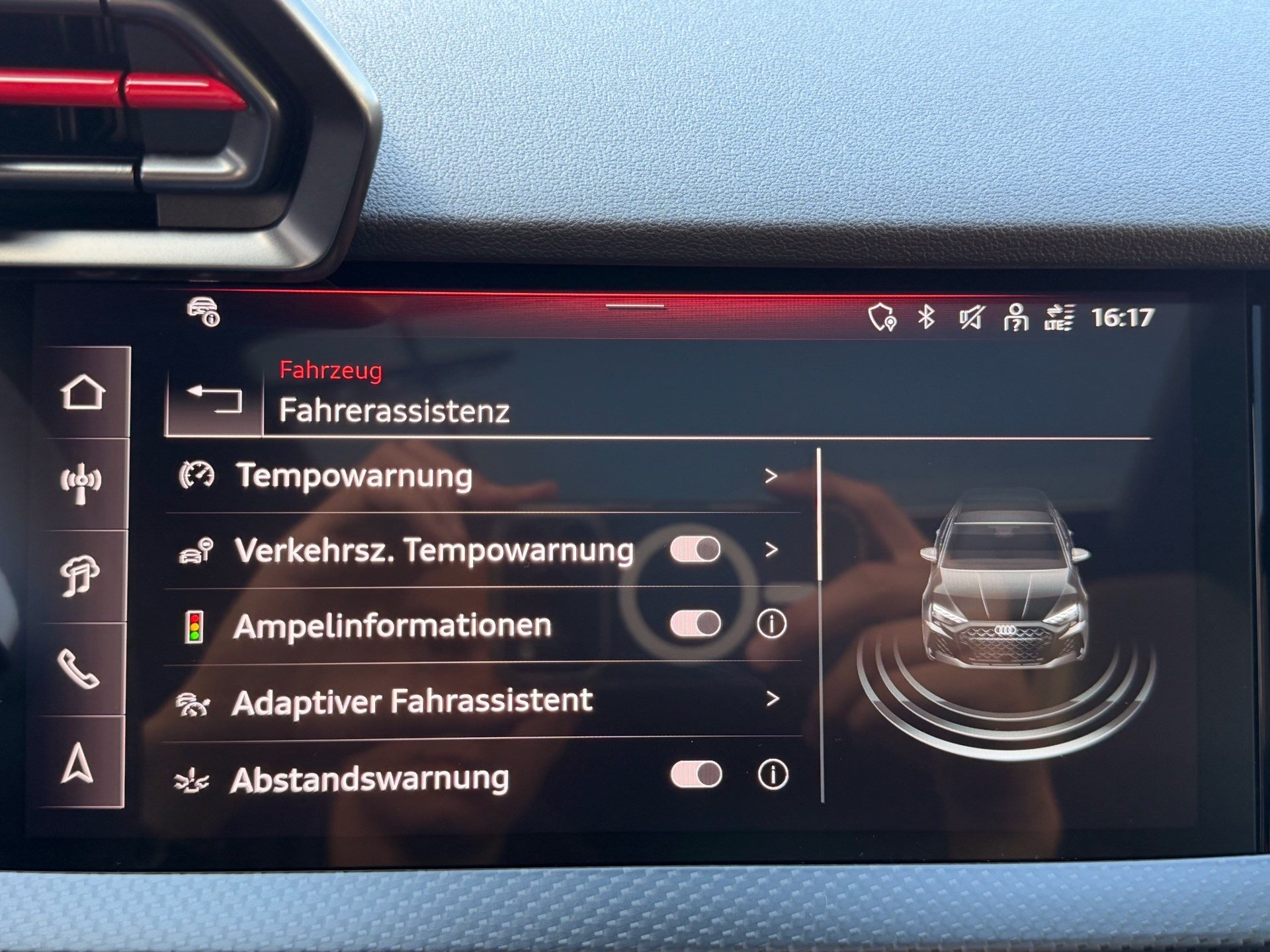 AUDI RS3 SPORTBACK 2.5 400PS TFSI QUATTRO *** VOLLAUSSTATTUNG MIT SCHALENSITZEN ***-image-16