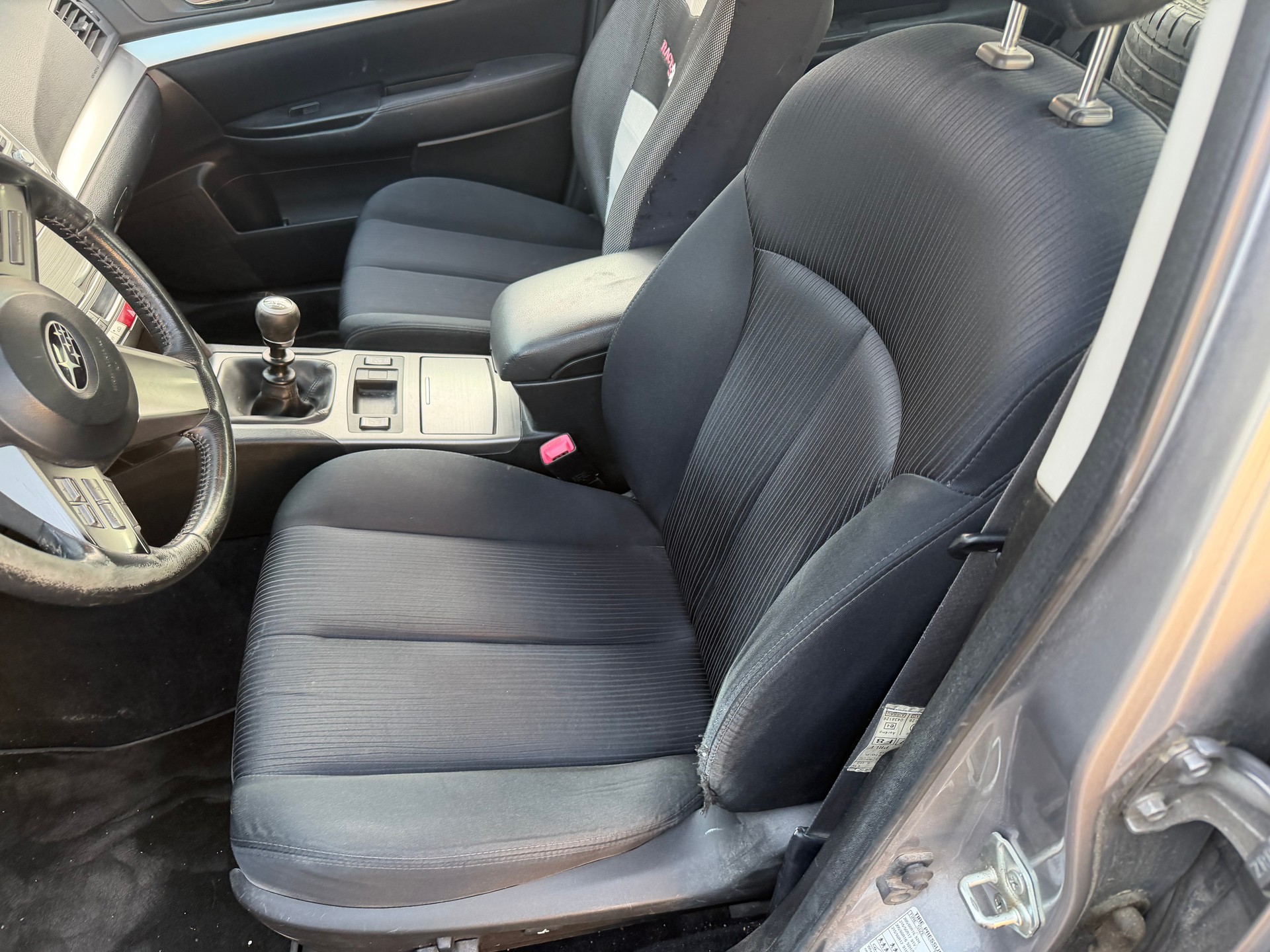 SUBARU Legacy 2.0D Swiss AWD-image-5