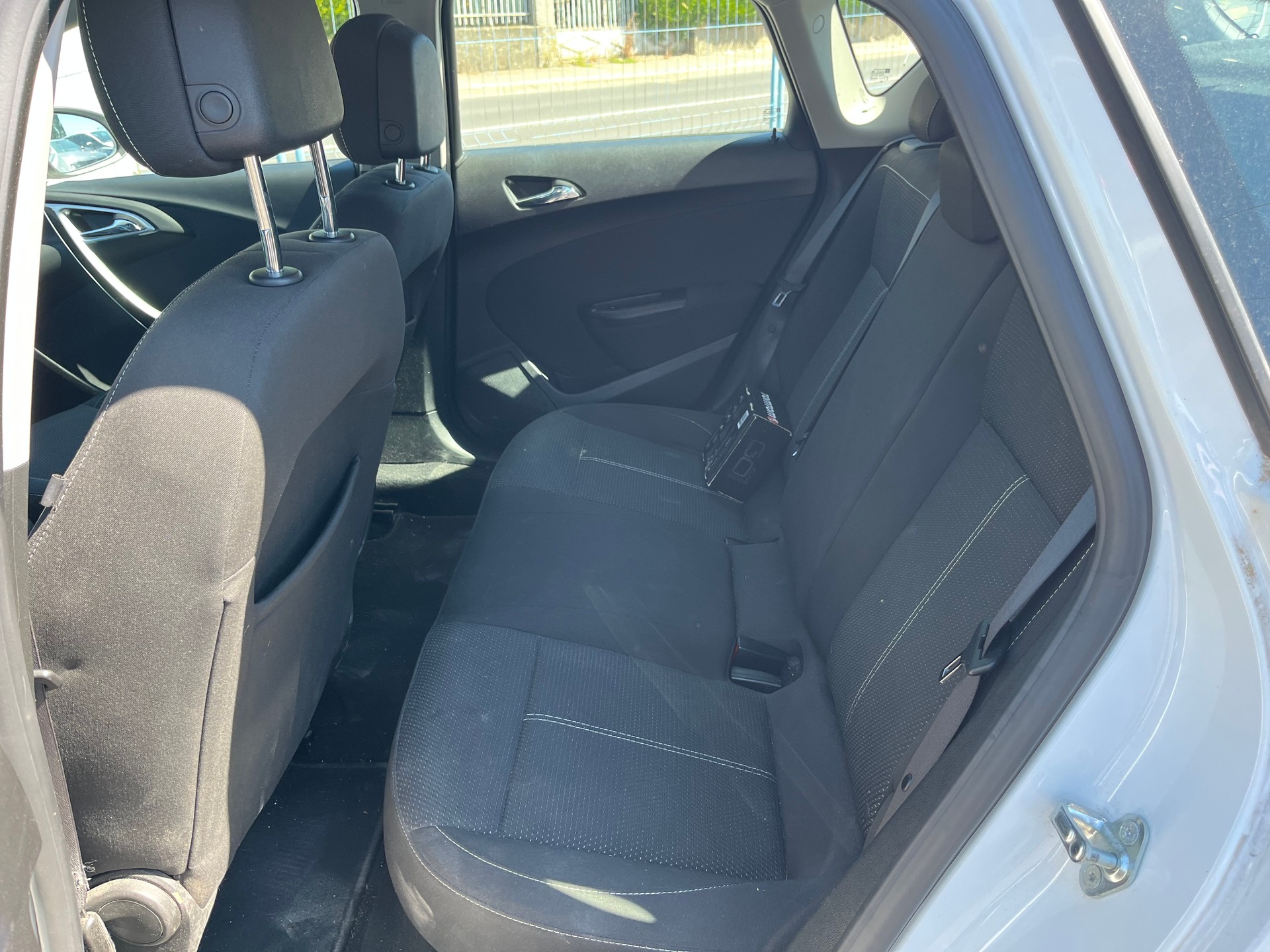 OPEL Astra 1.6i 16V Turbo Sport Automatic-image-7