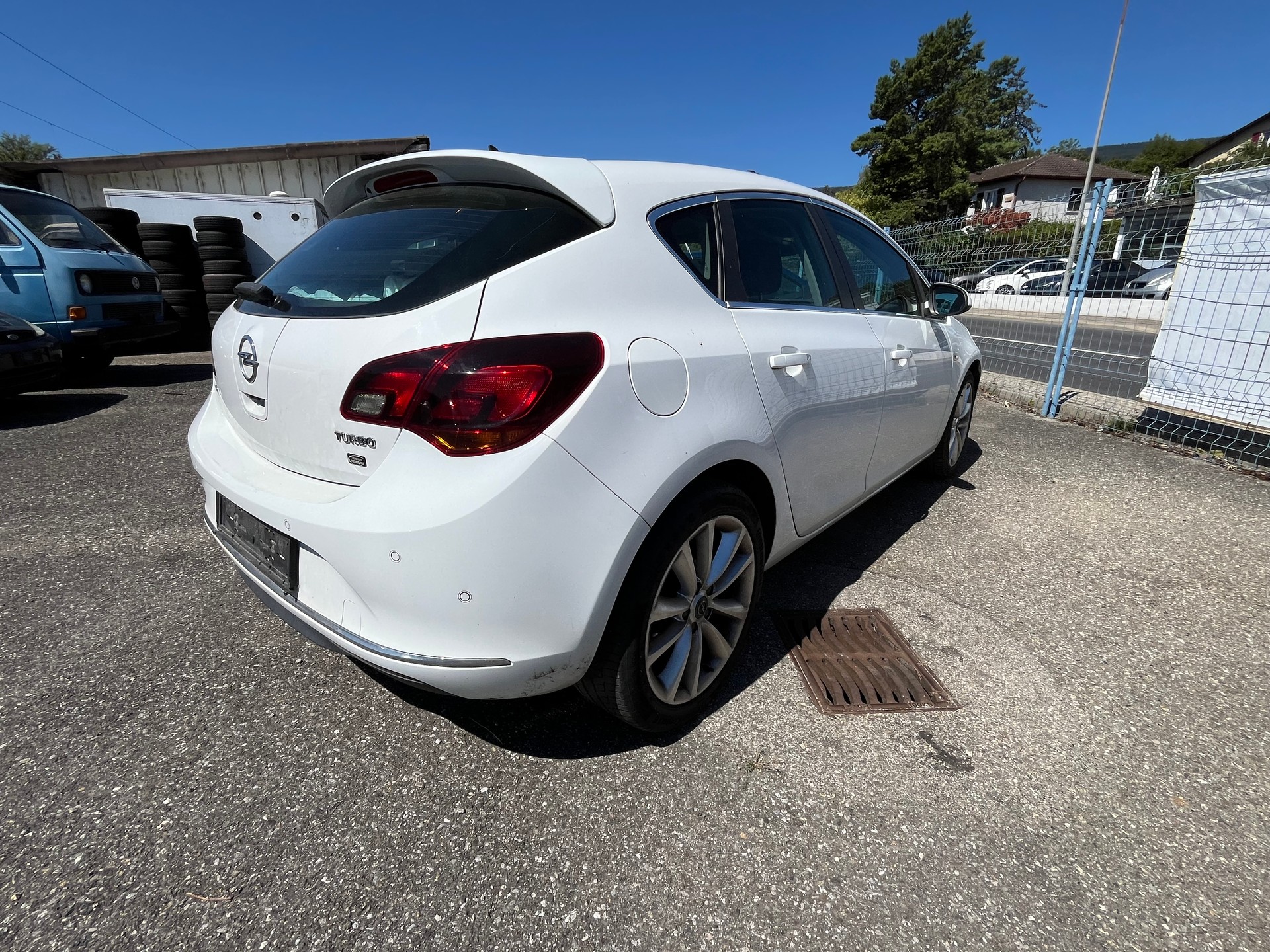OPEL Astra 1.6i 16V Turbo Sport Automatic-image-2