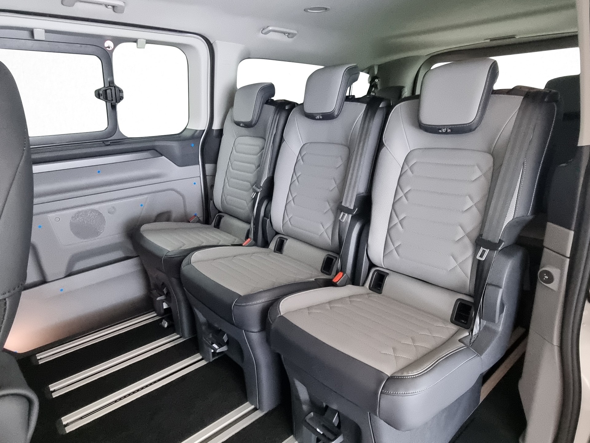 FORD Tourneo Custom Titanium X L2H1 8-Plätzer-image-6