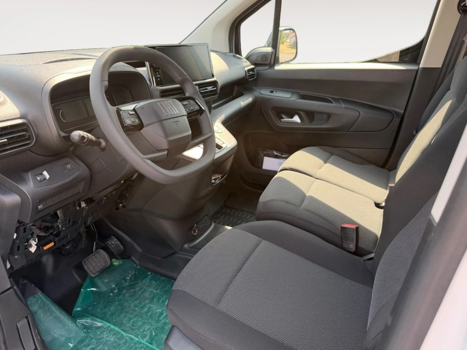 FIAT E-Doblo L1 50kWh 800kg Easy Pro-image-6