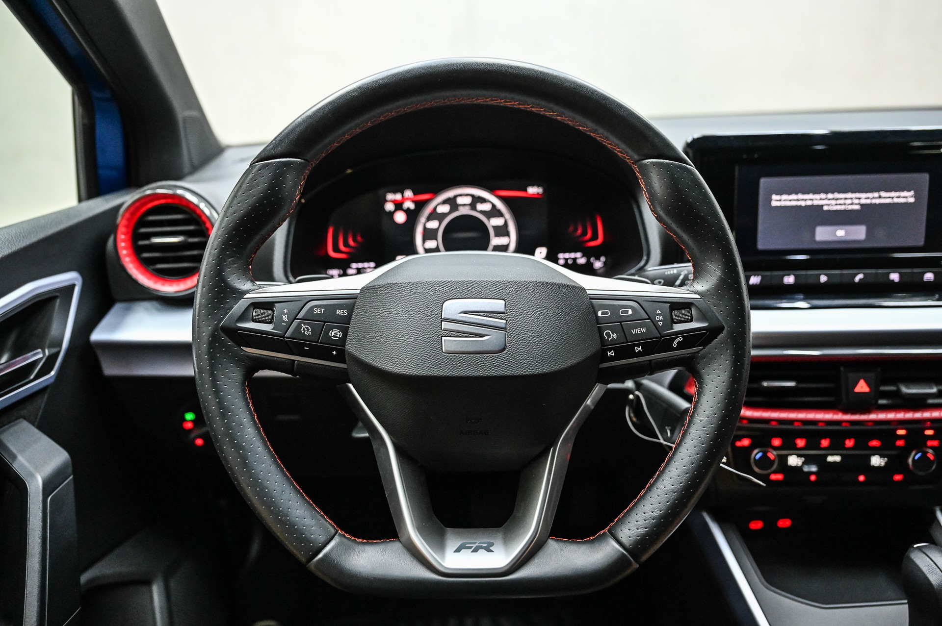 SEAT Arona 1.0 TSI 115 FR DSG-image-19