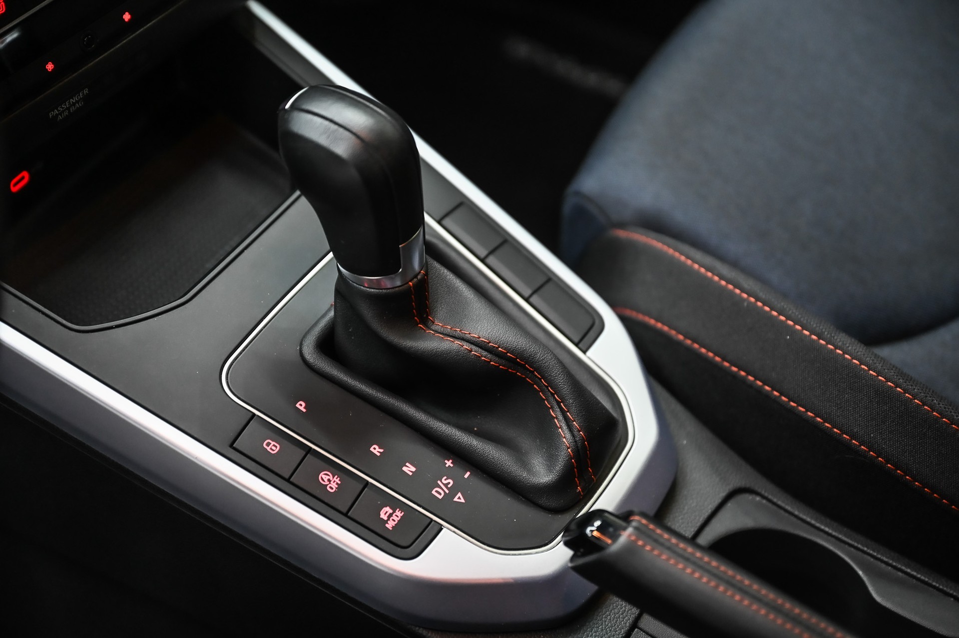 SEAT Arona 1.0 TSI 115 FR DSG-image-21