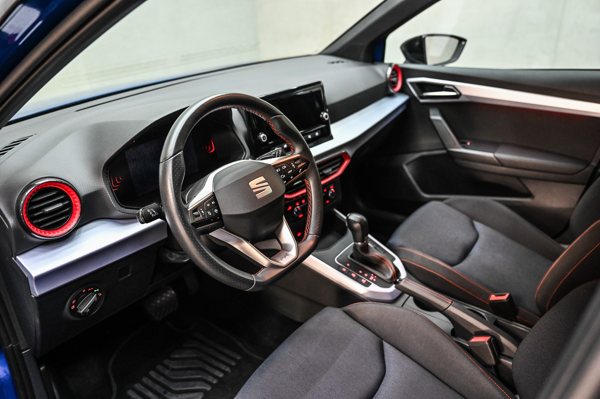 SEAT Arona 1.0 TSI 115 FR DSG-image-17