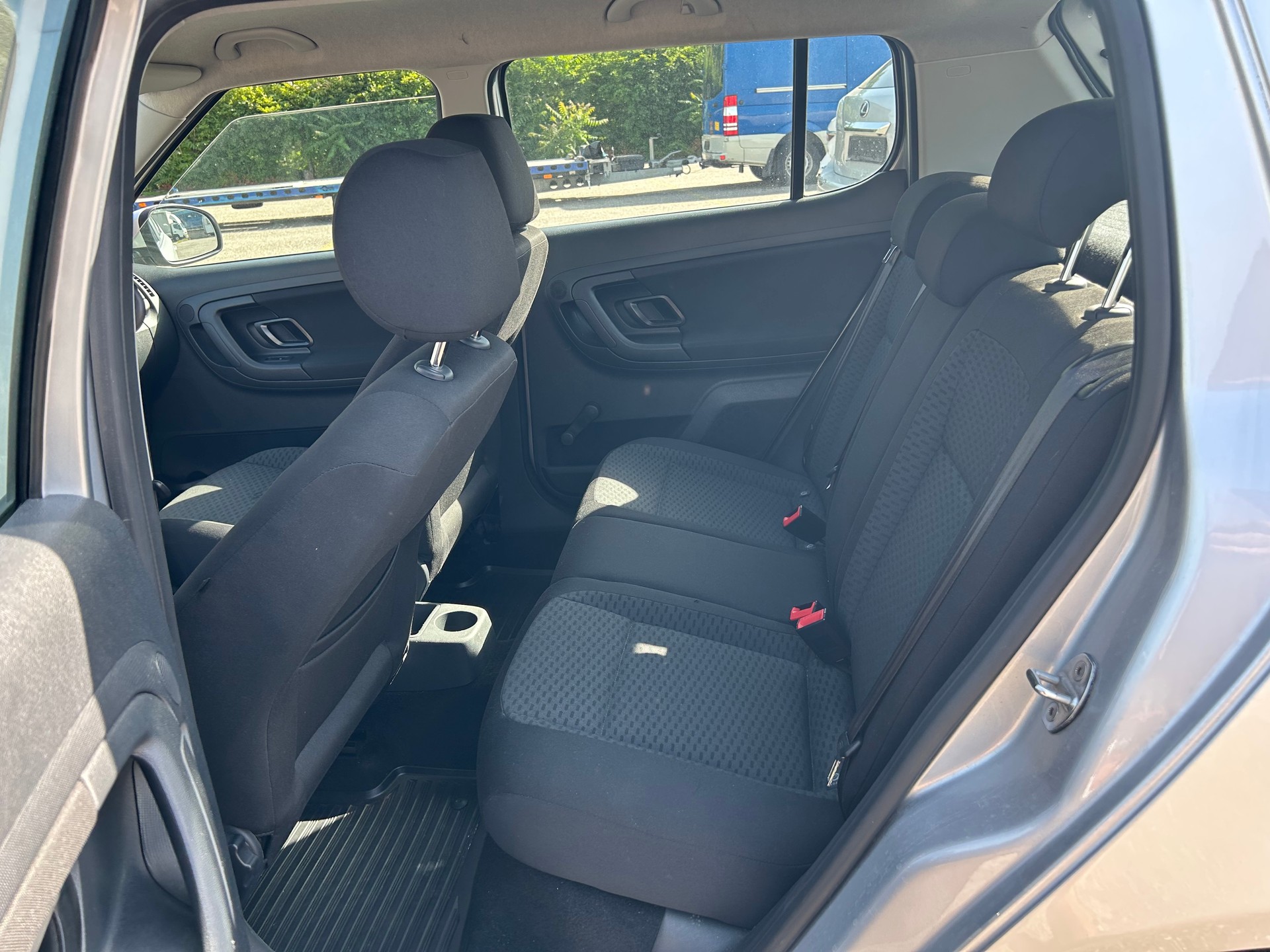 SKODA Fabia 1.2 TSI Classic DSG-image-5