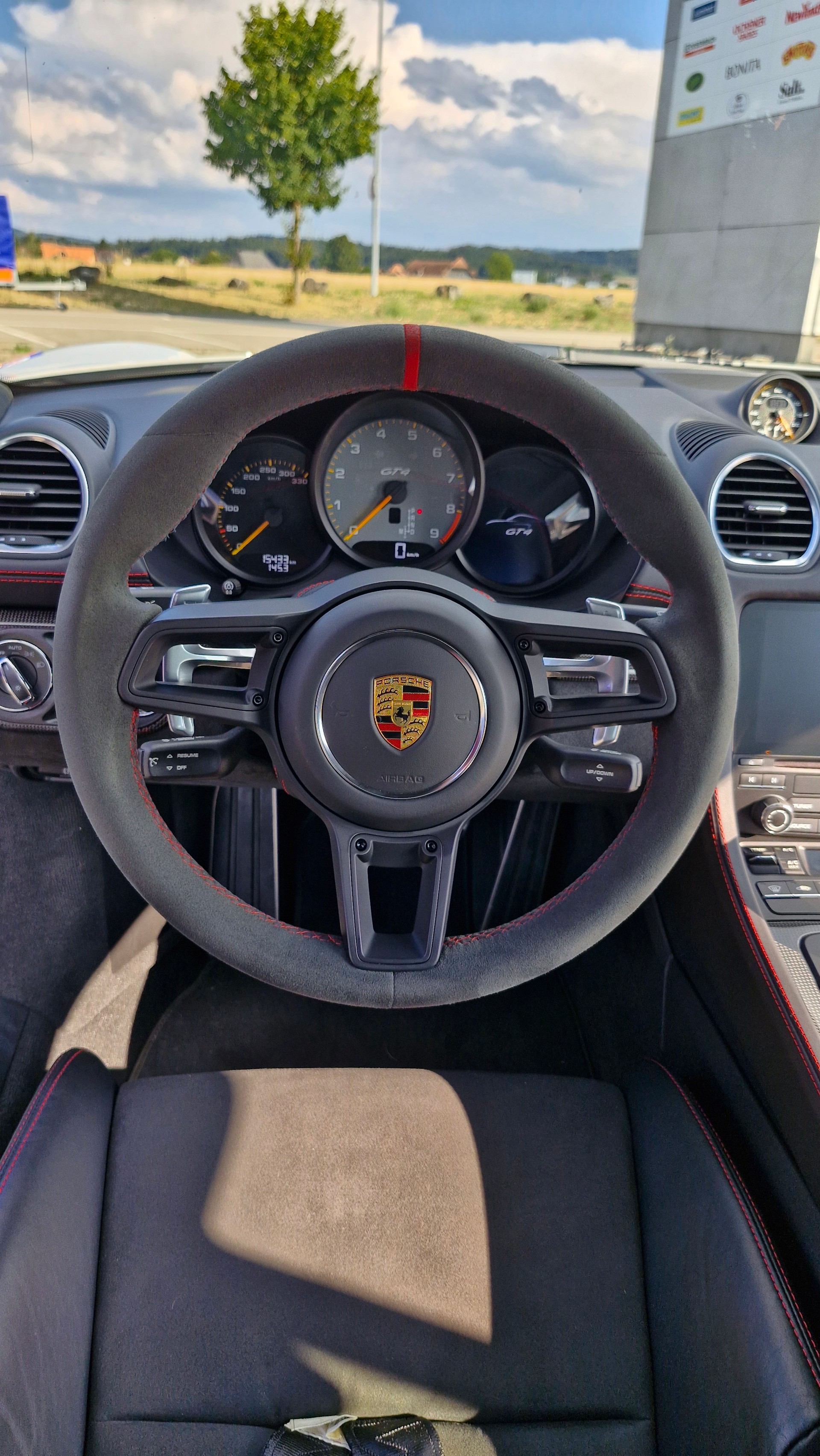 PORSCHE 4.0 GT4 PDK-image-13