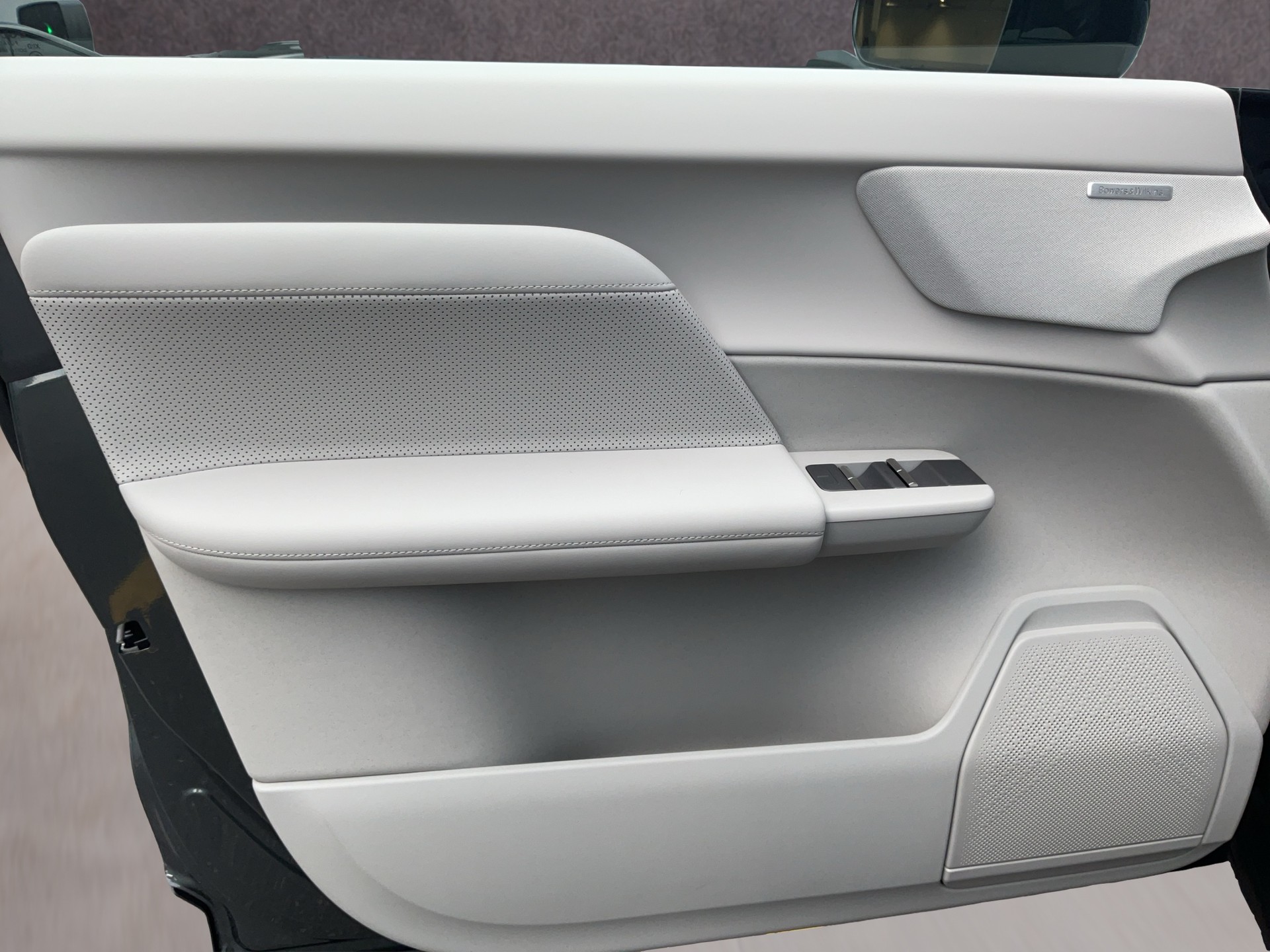 VOLVO EX60 Twin Ultra AWD-image-17