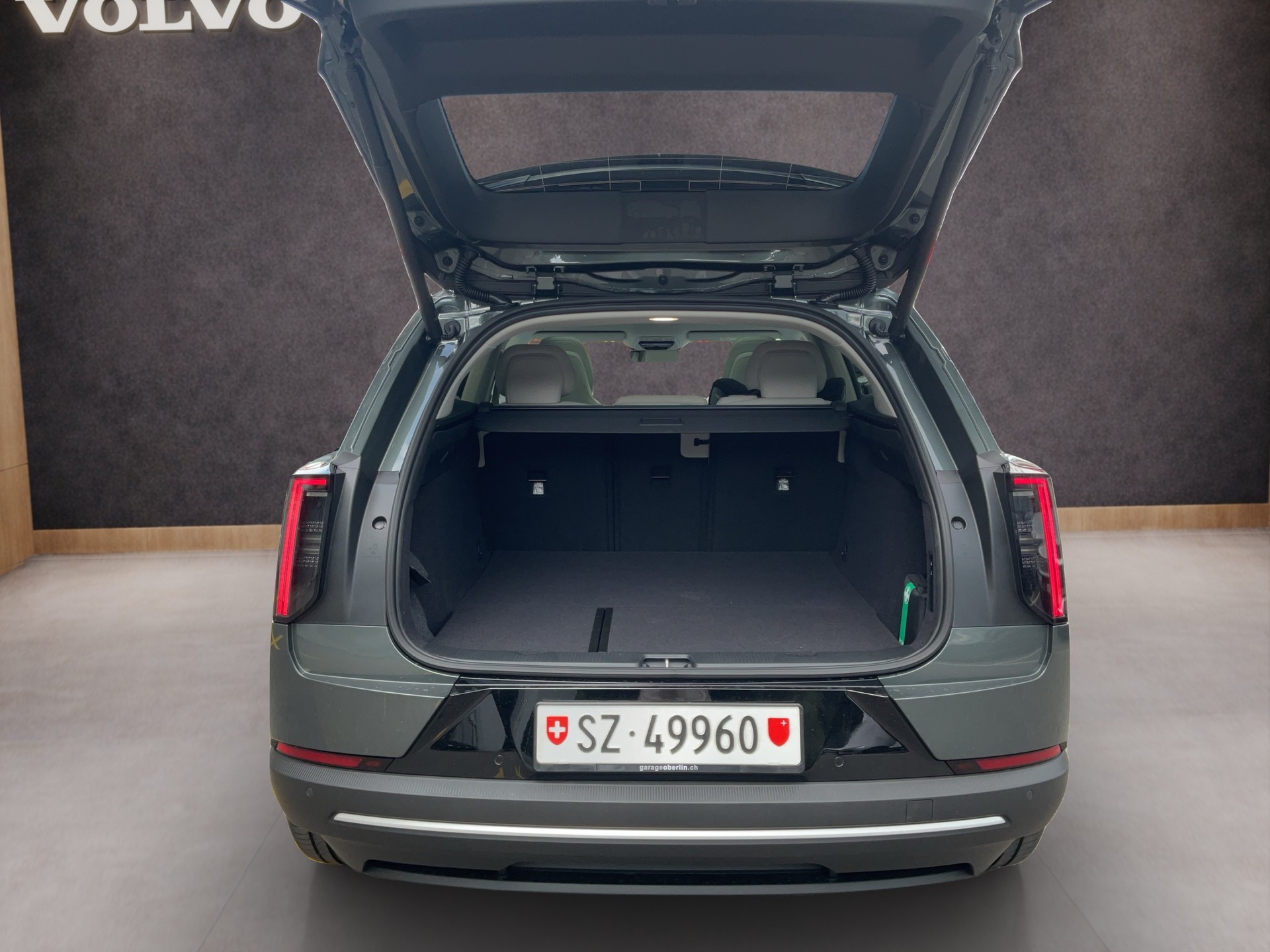 VOLVO EX60 Twin Ultra AWD-image-12