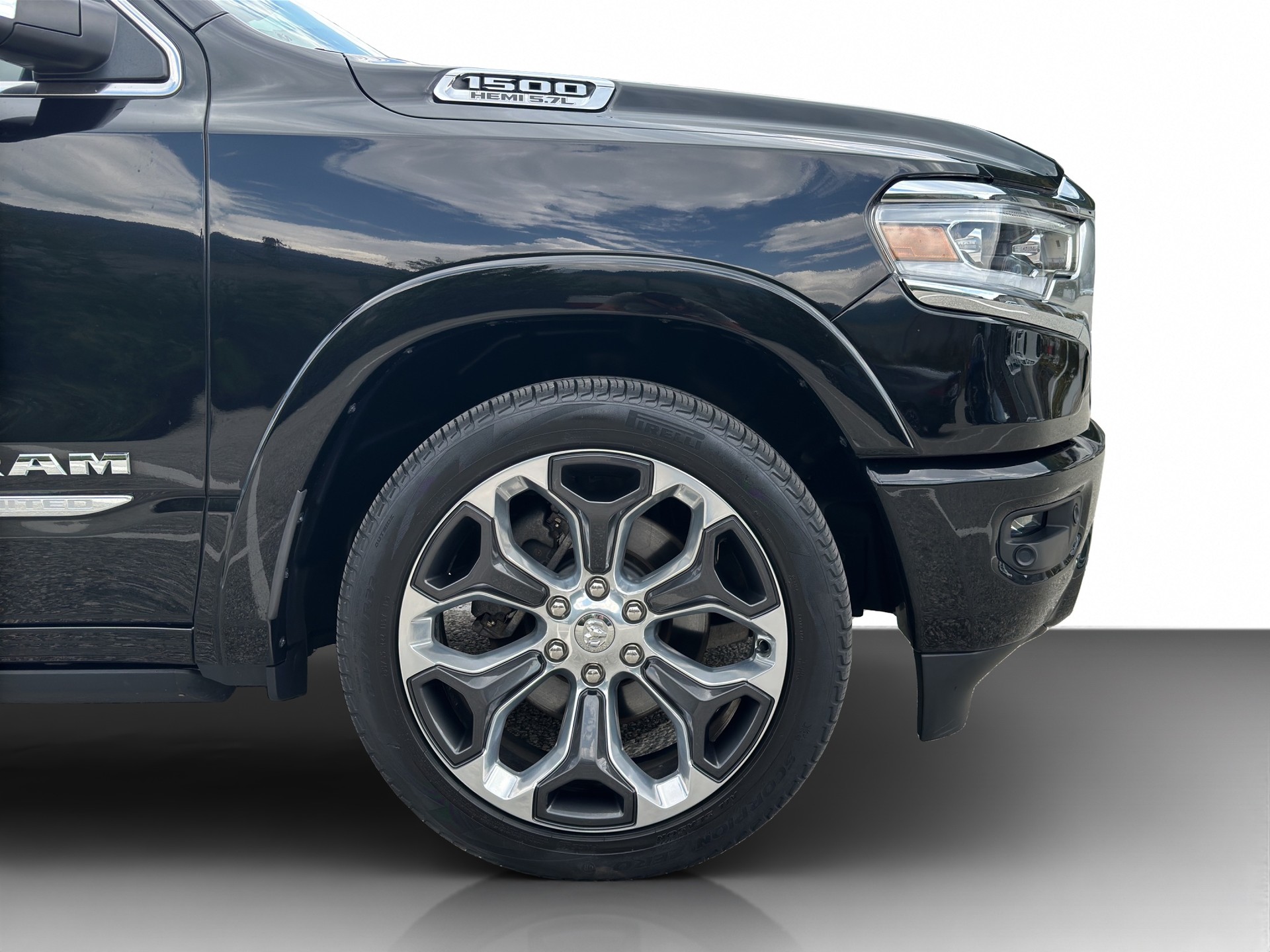 DODGE RAM 1500 Limited 5.7 V8 Hemi-image-5