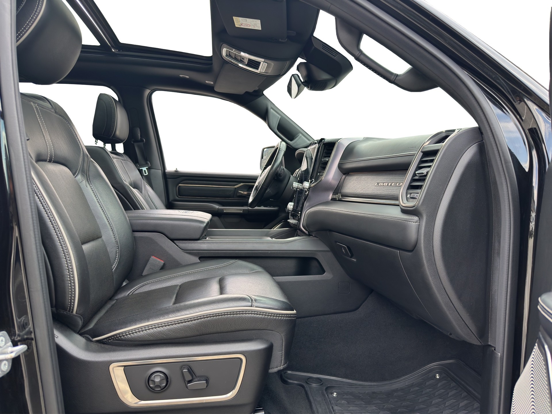 DODGE RAM 1500 Limited 5.7 V8 Hemi-image-7