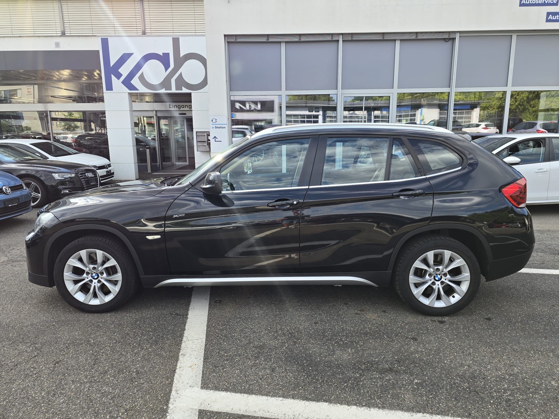 BMW X1 xDrive 28i Steptronic-image-6