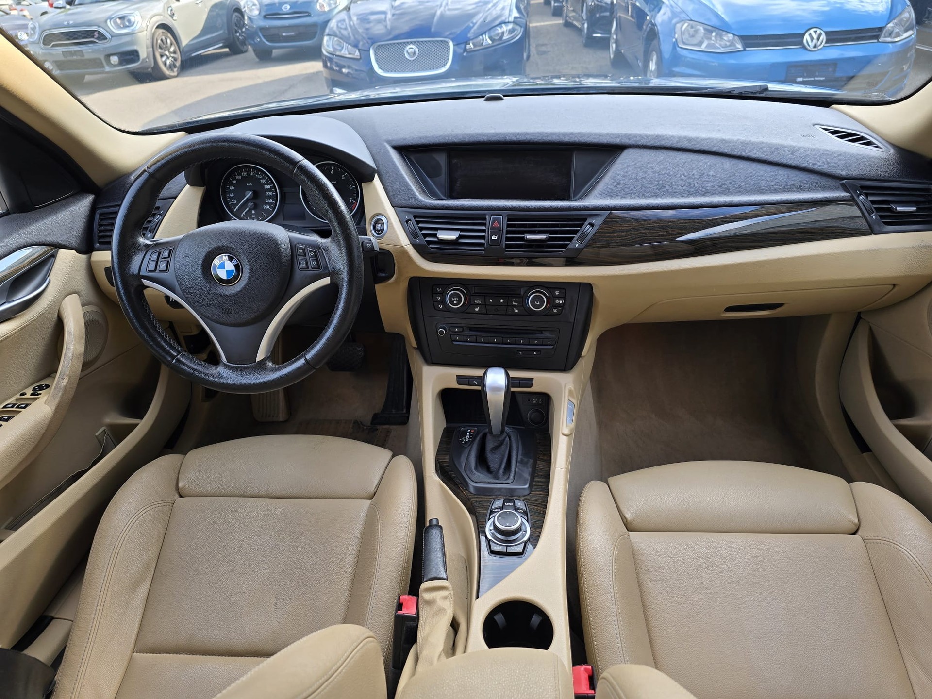 BMW X1 xDrive 28i Steptronic-image-10