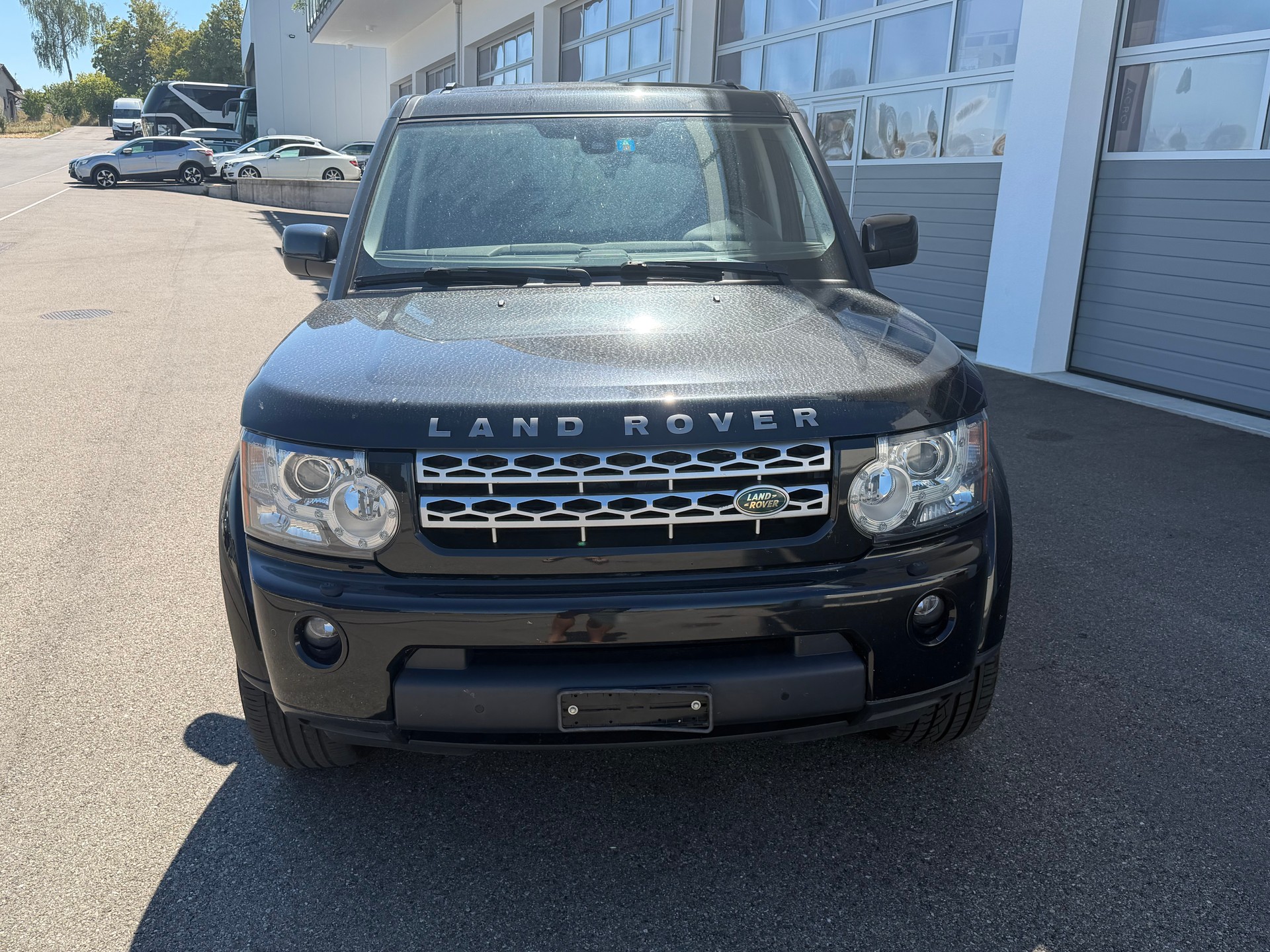 LAND ROVER Discovery 3.0 TDV6 HSE Automatic-image-2