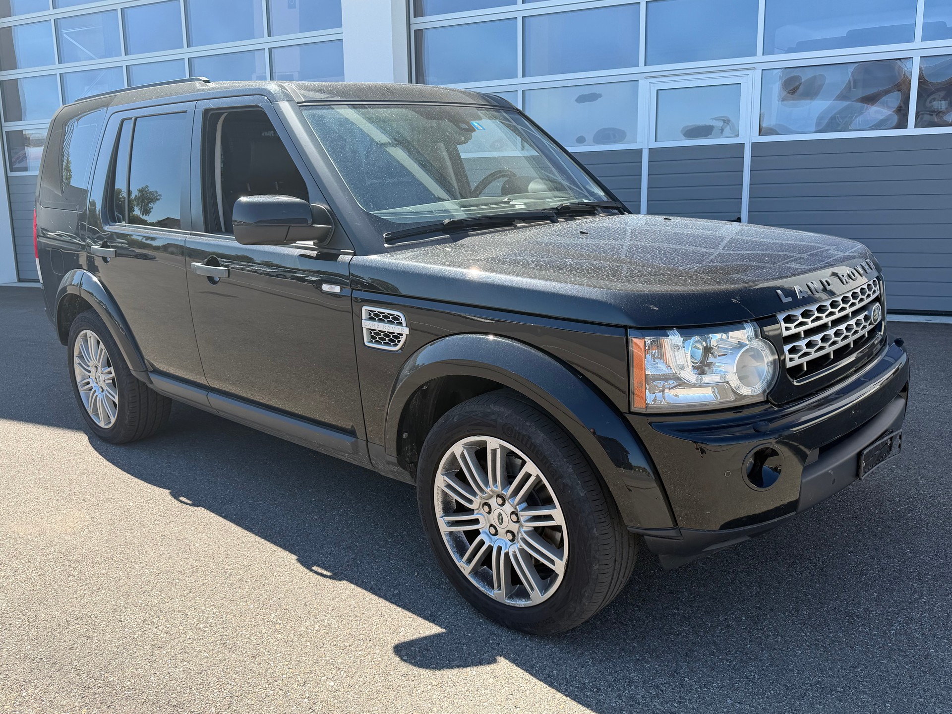 LAND ROVER Discovery 3.0 TDV6 HSE Automatic-image-3