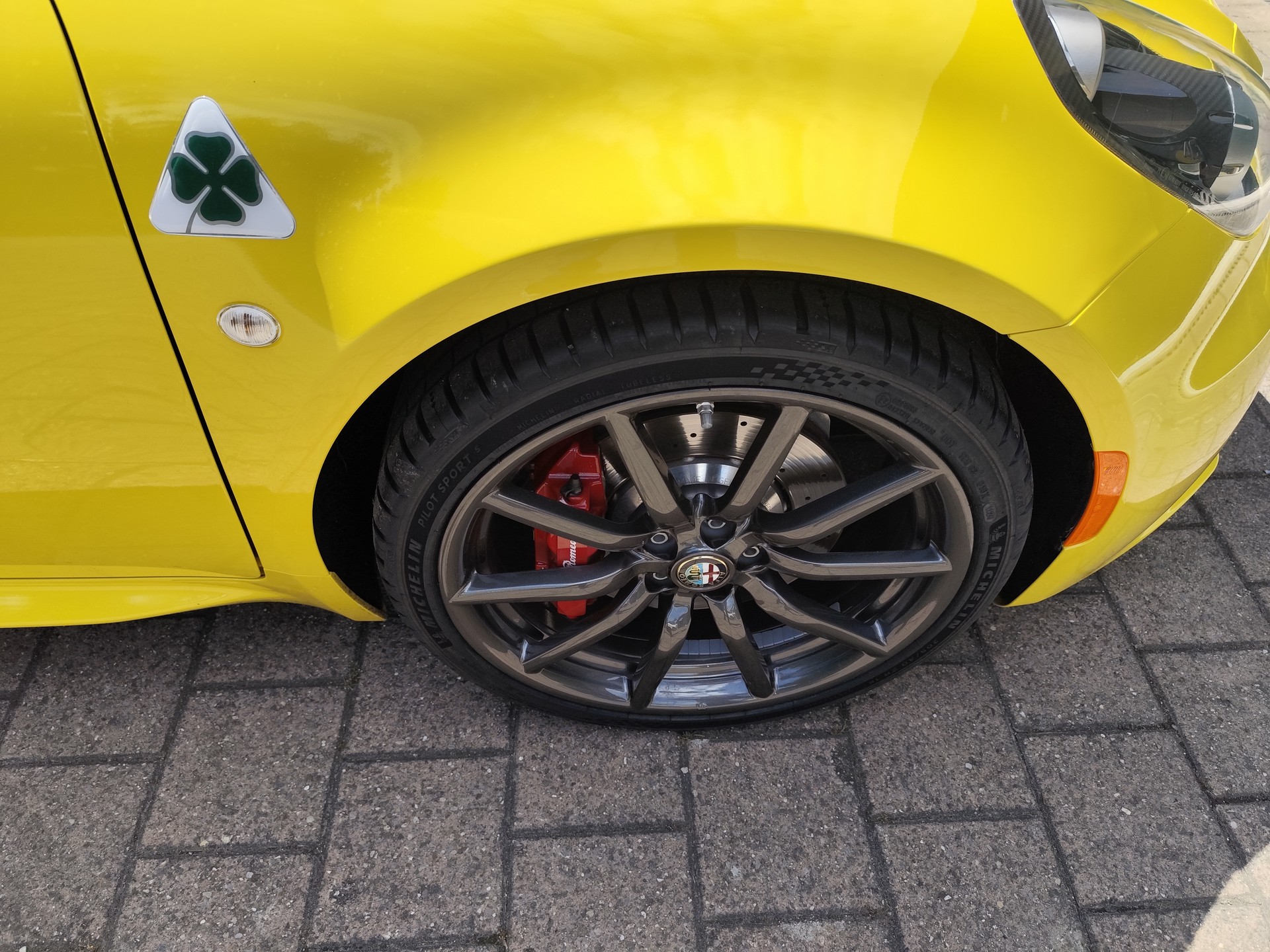 ALFA ROMEO ALFA ROMEO 4C Spider 1750 TBi Cabriolet-image-14