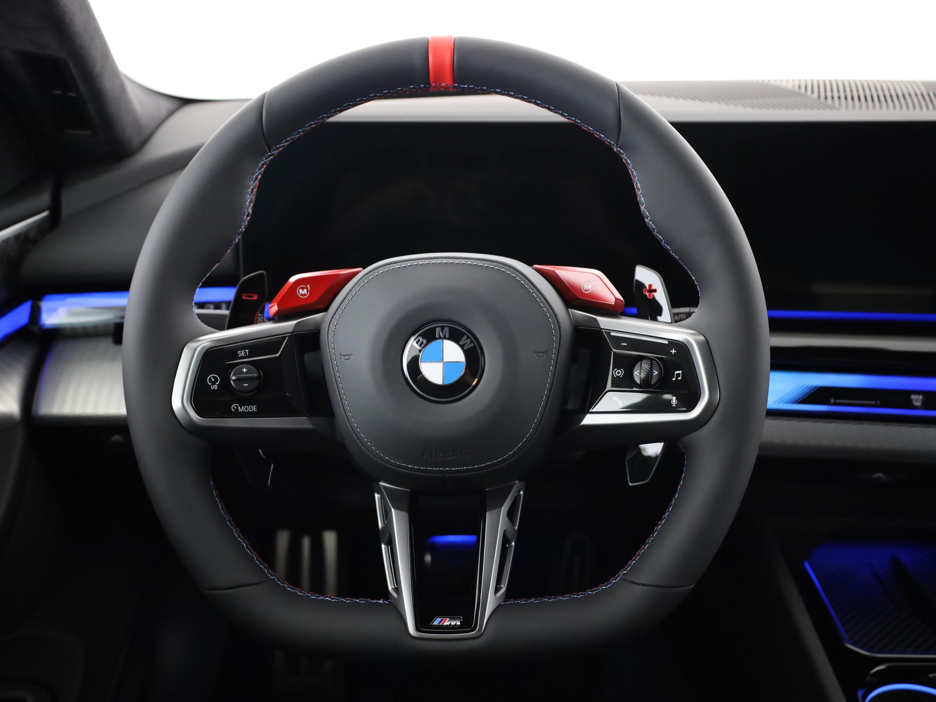 BMW M5 xDrive Touring-image-20