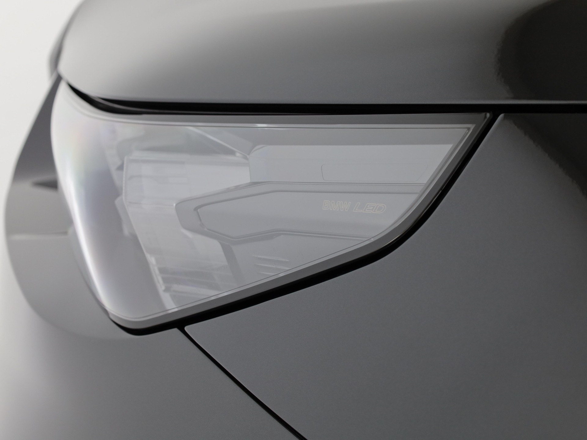 BMW M5 xDrive Touring-image-6