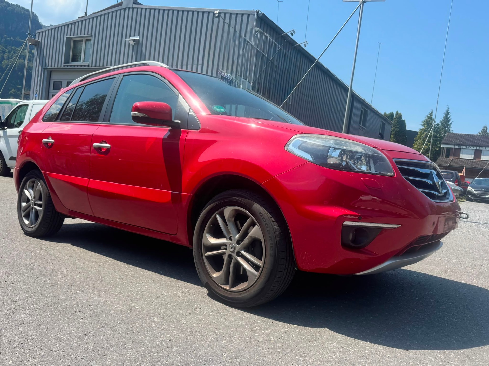 RENAULT Koleos 2.0 dCi Dynamique 4x4 Automatic-image-1