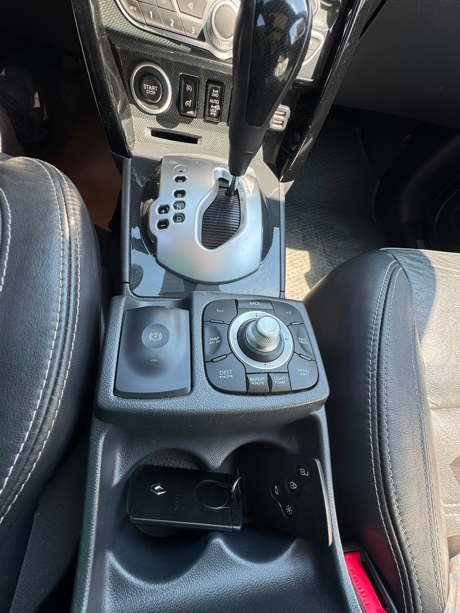 RENAULT Koleos 2.0 dCi Dynamique 4x4 Automatic-image-7