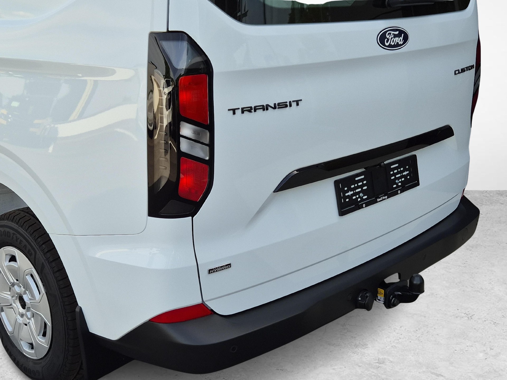 FORD Transit C Van 320 L1 2.5 Duratec 233 Trend PHEV ab 0.99% Leasing-image-13